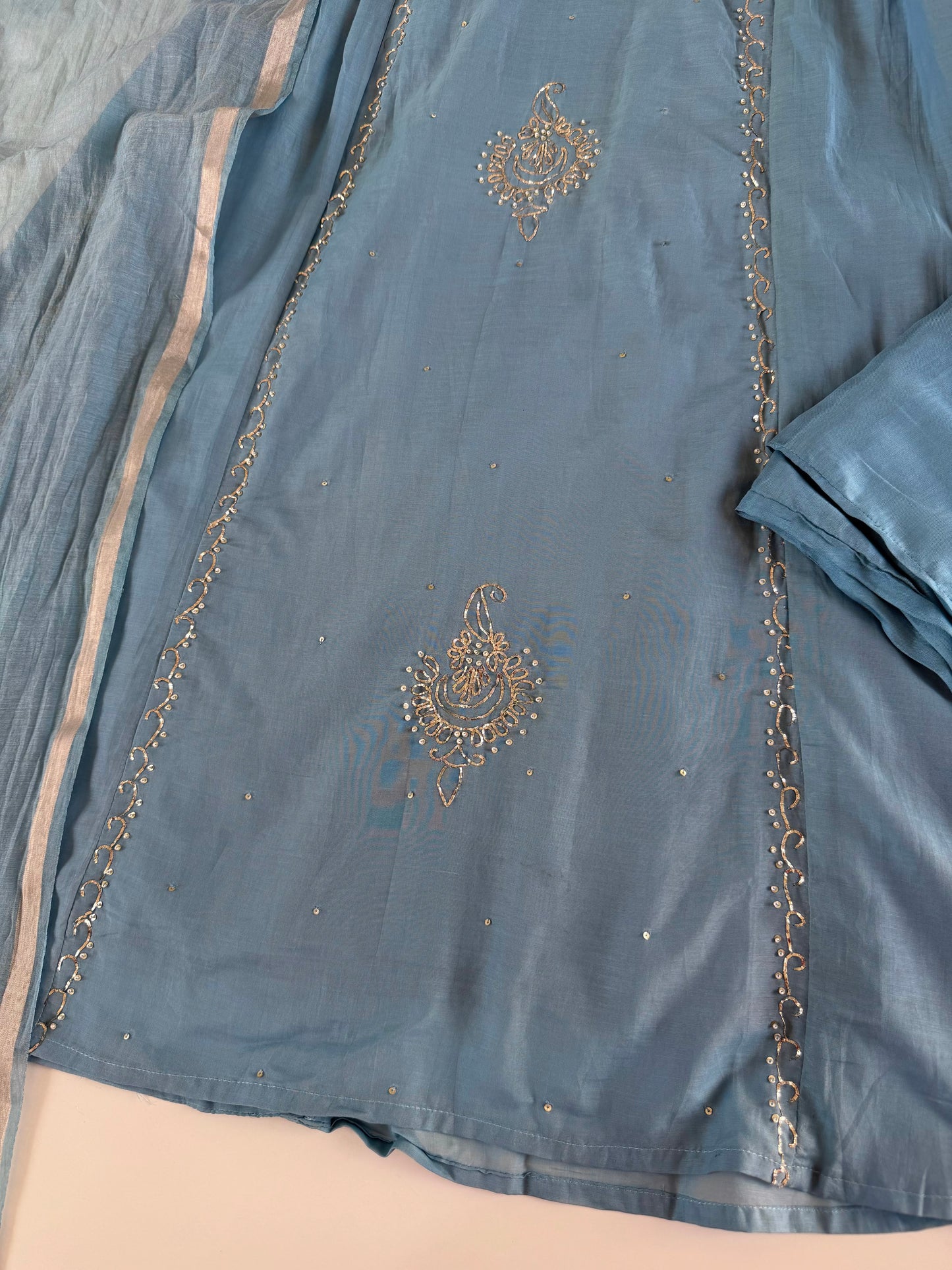 K465 - Mul chanderi zari Aline Kurti with pants and dupatta