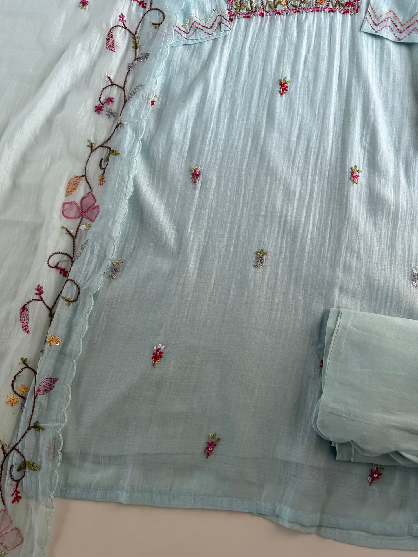 K464 - Mul chanderi embroidered straight Kurti with pants and dupatta