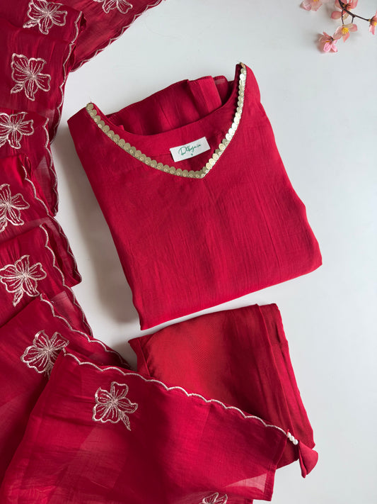 K114 - Surat Mul chanderi embroidered Aline Kurti with pants and dupatta