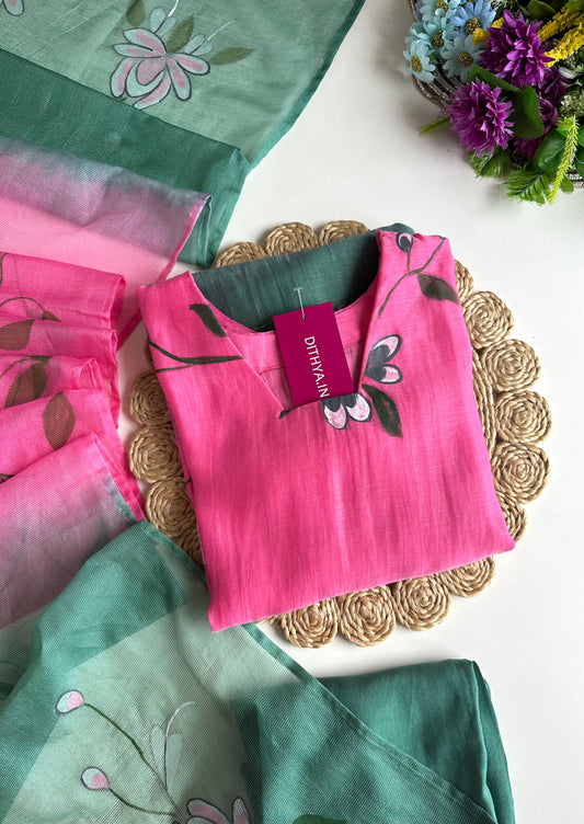 K257 - Mul Chanderi ombré handpainted Aline Kurti with pants and dupatta