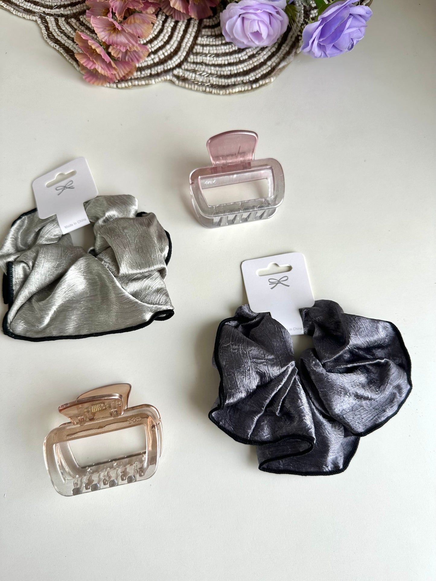 A040 - Combo - 2 Hair scrunchies & 2 Hair clip