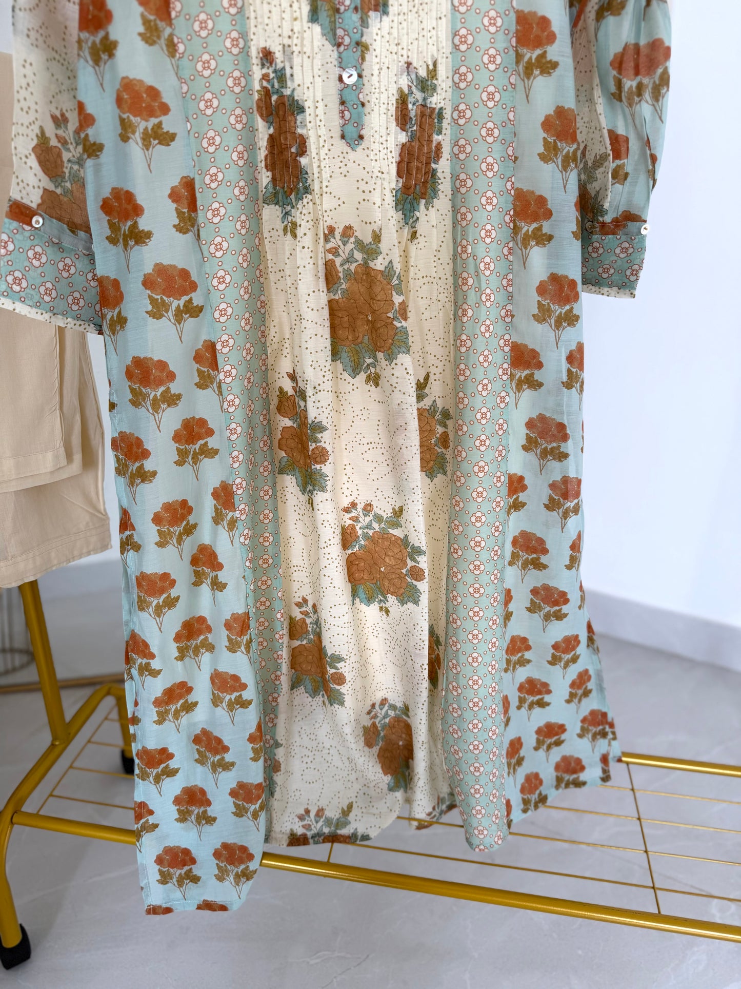 K254 - Viscose organza printed Aline Kurti with pants