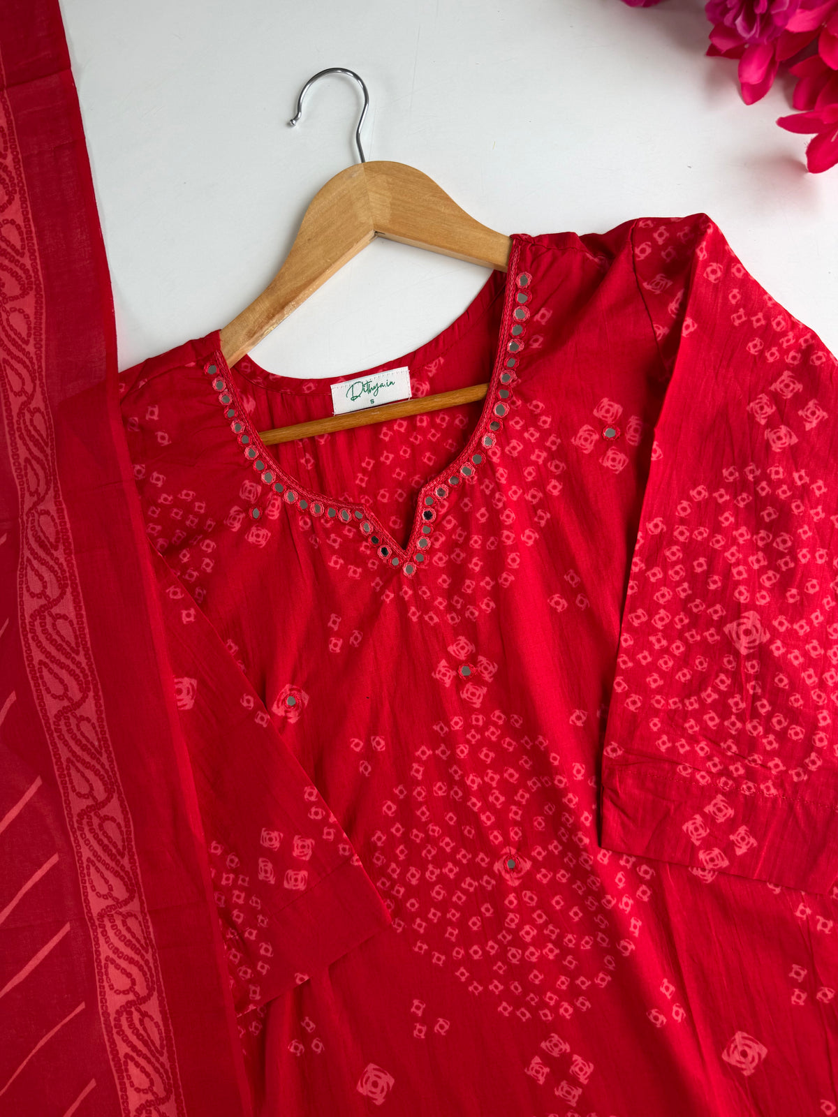 K106 - Mul cotton bandhini straight Kurti with pants and dupatta