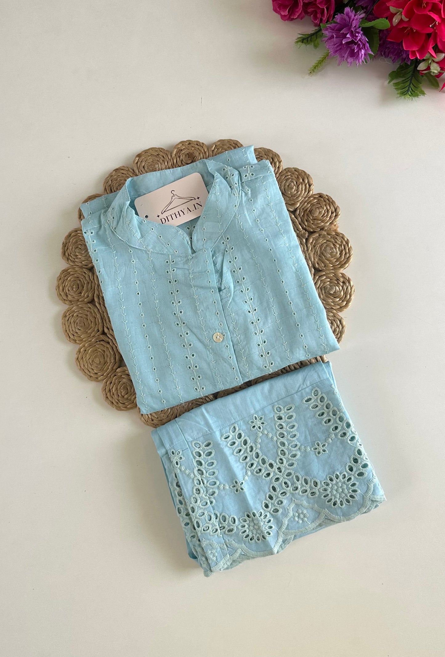 K477 - Mul cotton cut work embroidered coord set