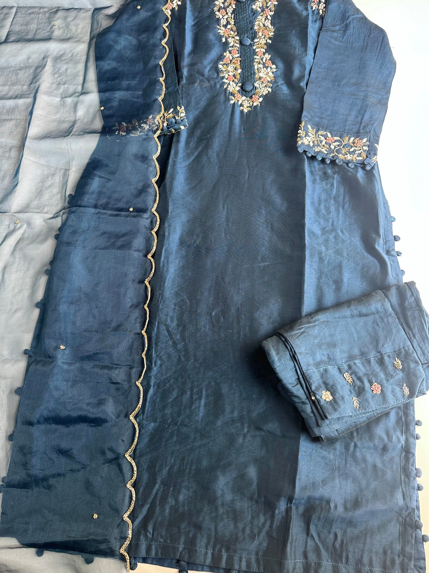 D435 - Dola silk straight kurti with pants and dupatta