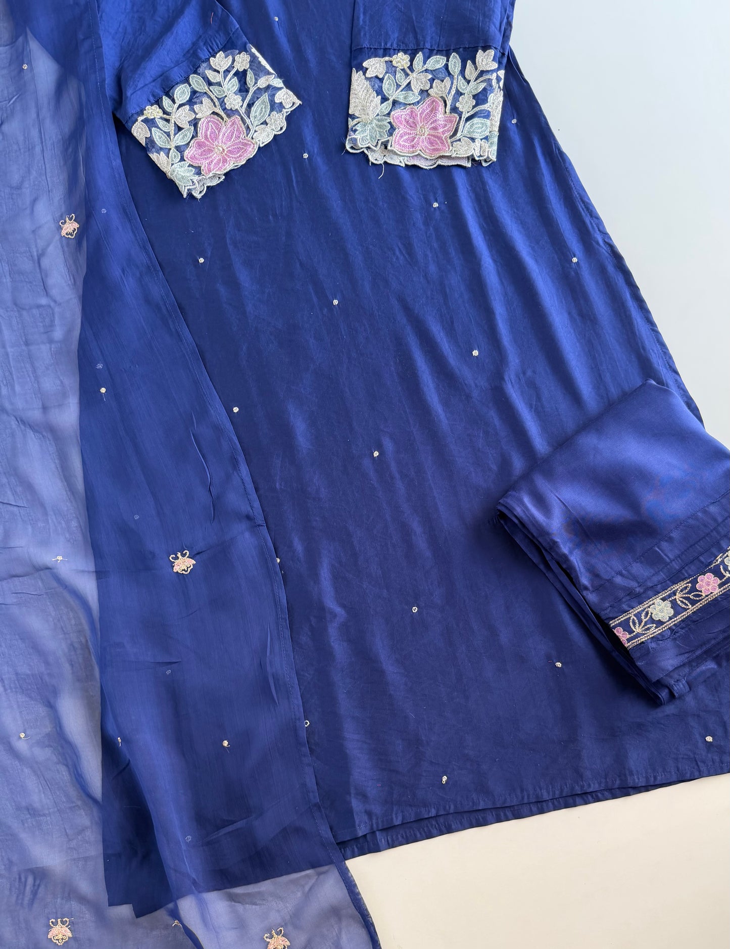 K679 - HO silk embroidered straight Kurti with pants and dupatta