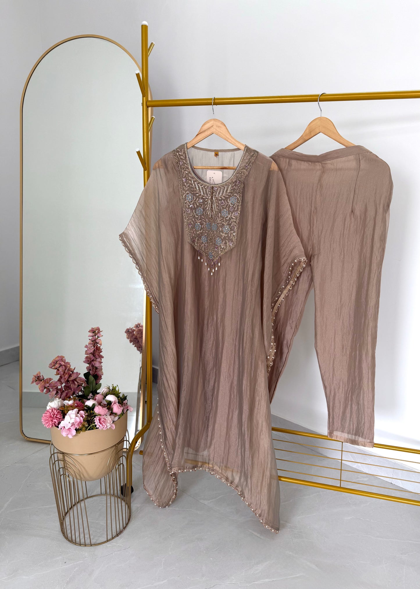 K615 - Tissue silk handwork kaftan with pants