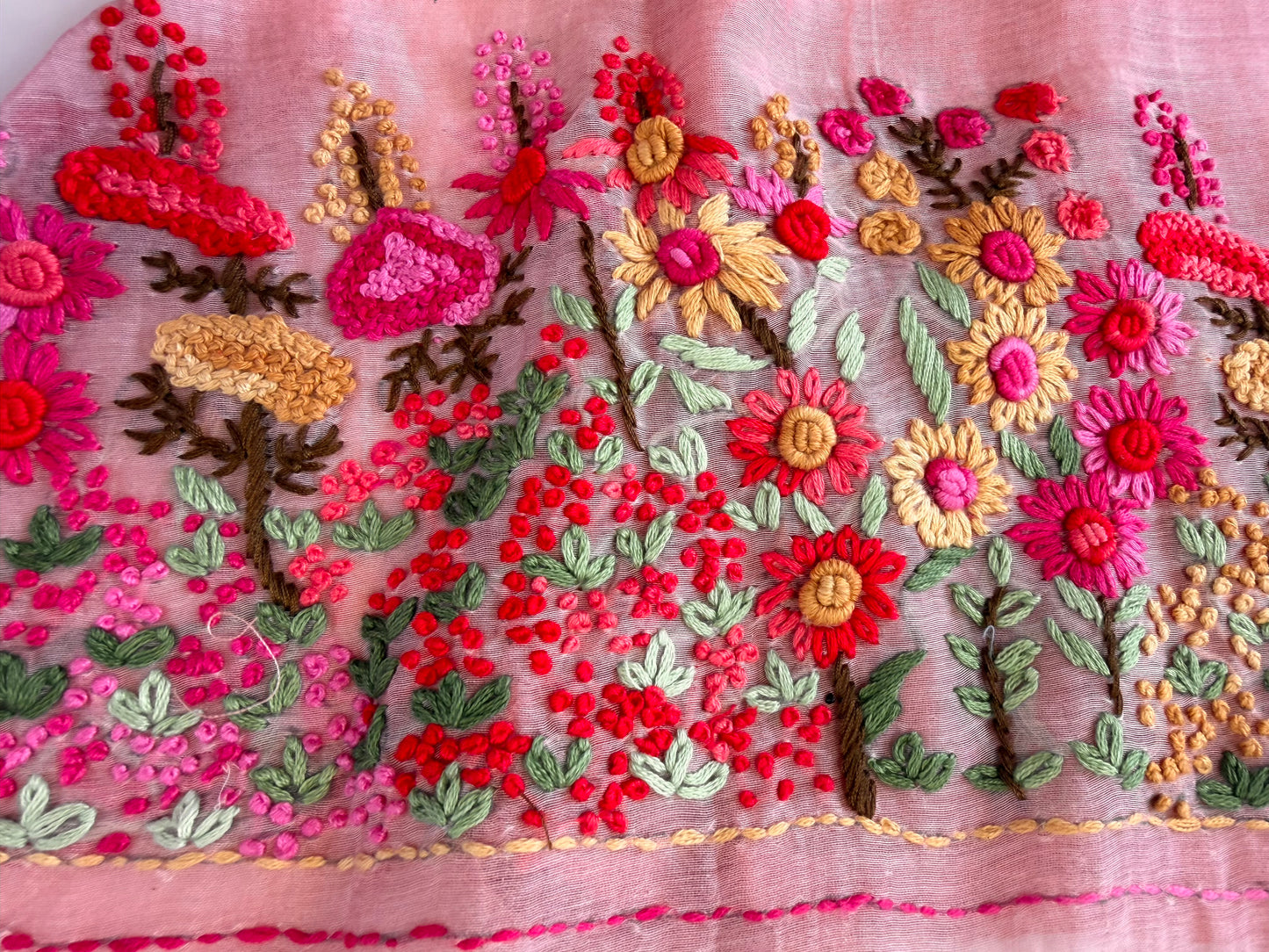 K562 - Mul chanderi embroidered coord set