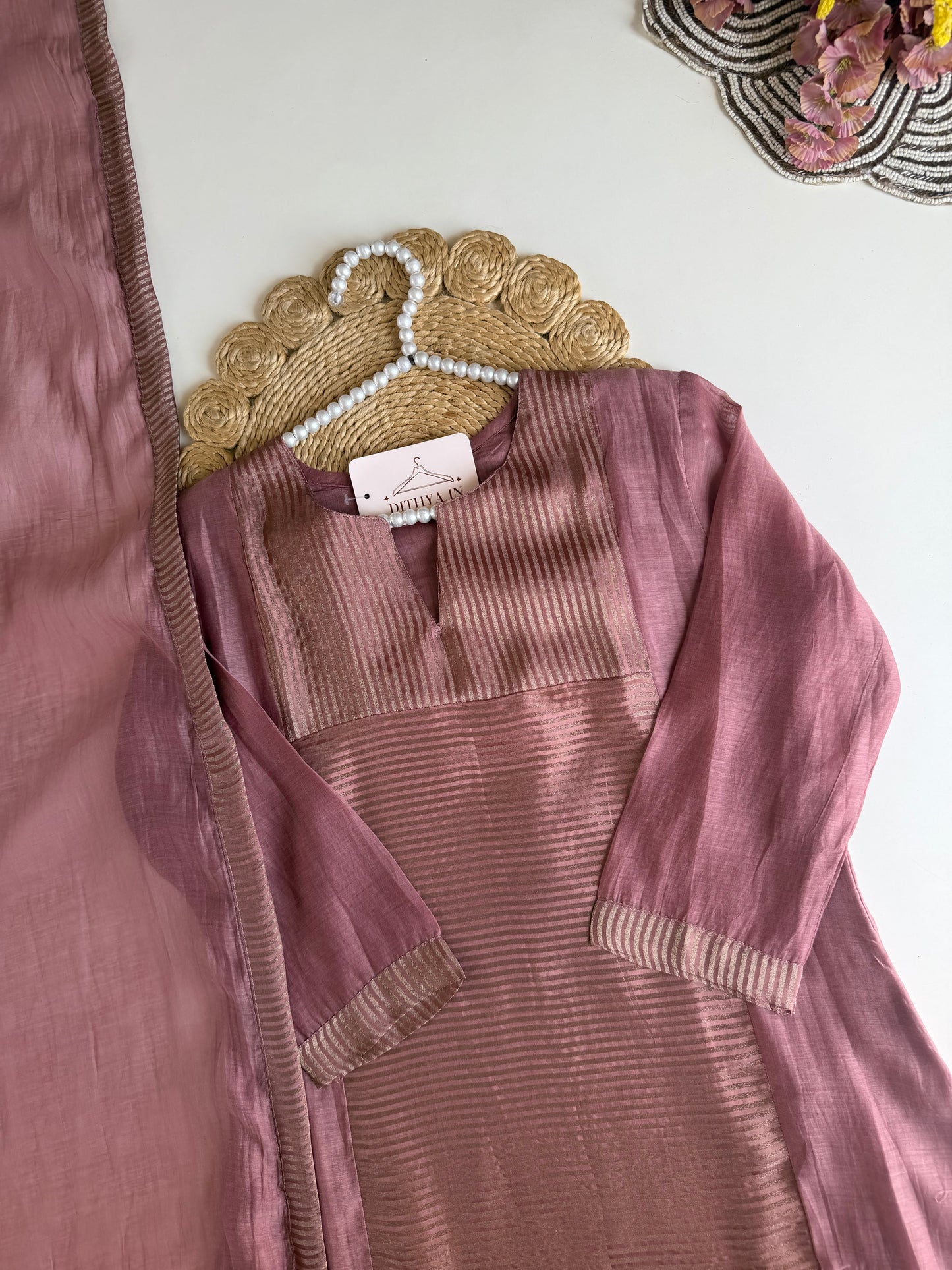 K089 - Mul chanderi zari Aline Kurti with pants and dupatta