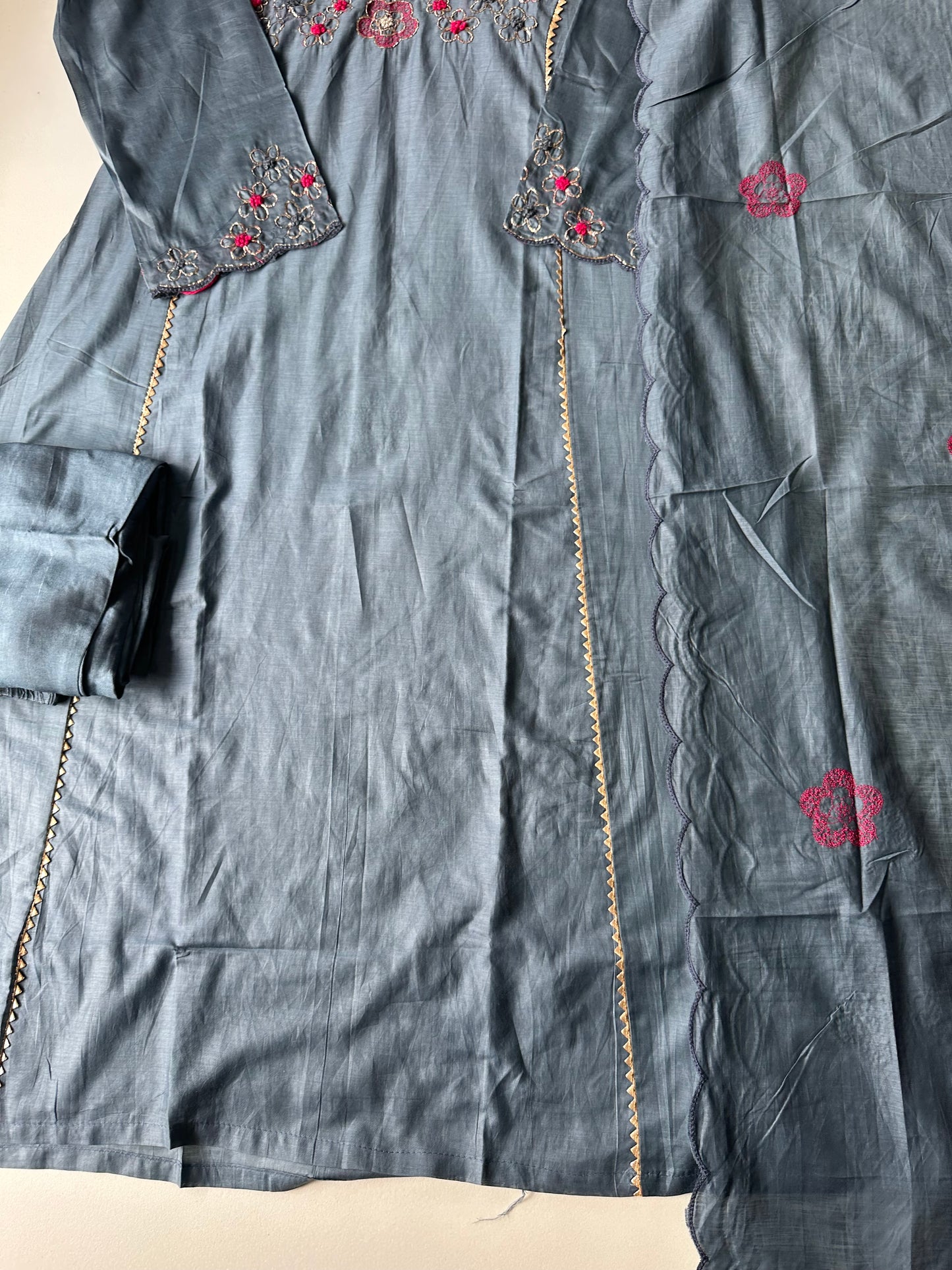 K375 -Mul Chanderi handwork Aline Kurti with pants and dupatta