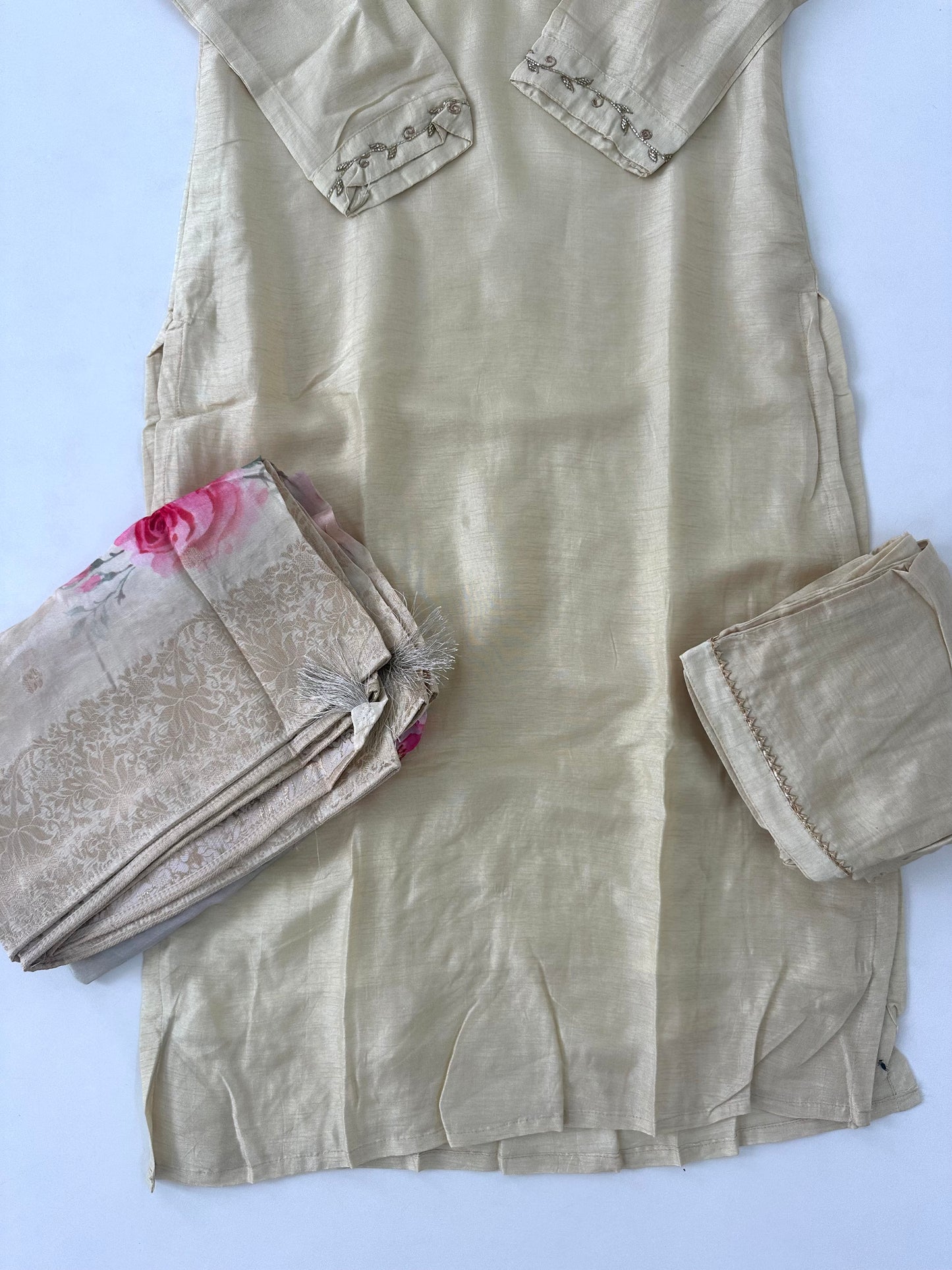 D218 - Dola silk straight kurti with pants and dupatta