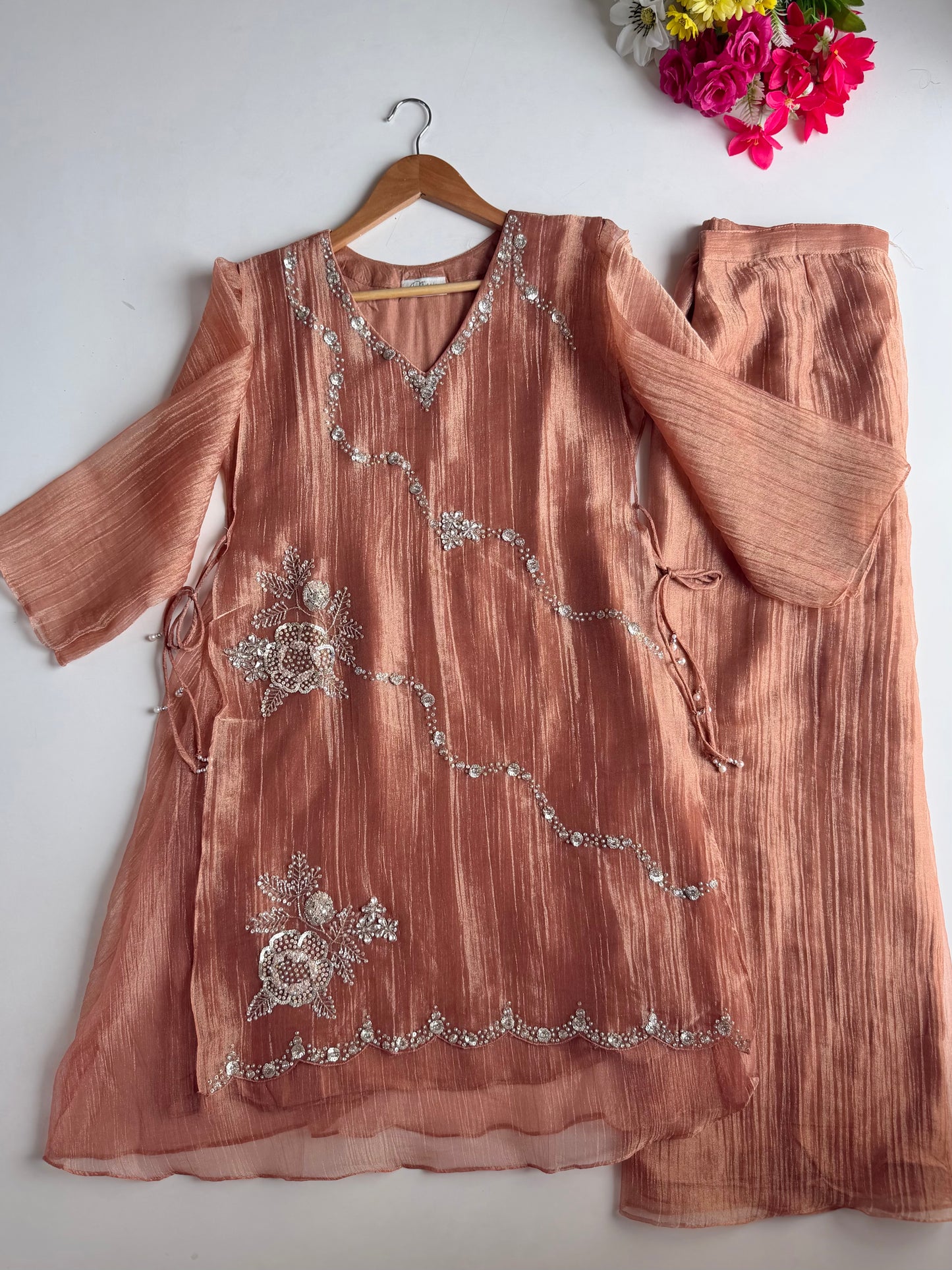 K617 - Crush tissue silk handwork coord set