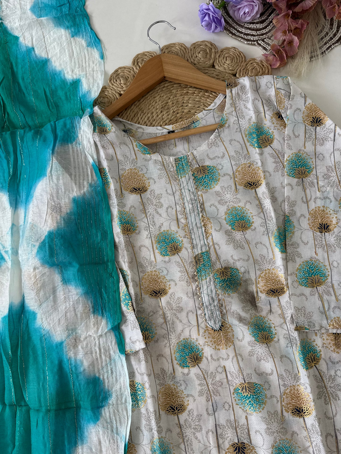 D418-Slub cotton straight Kurti with pants and dupatta