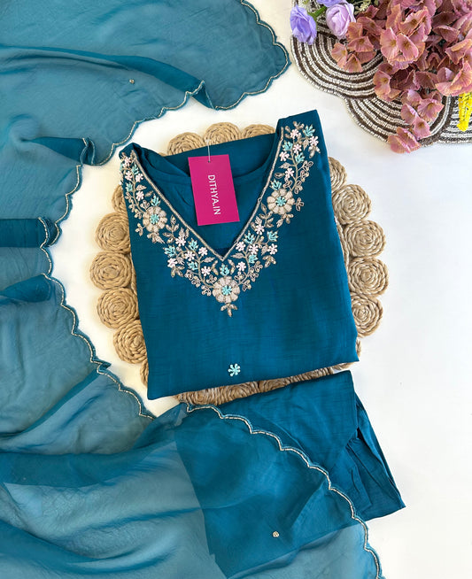 D006 -Dola silk straight kurti with pants and dupatta