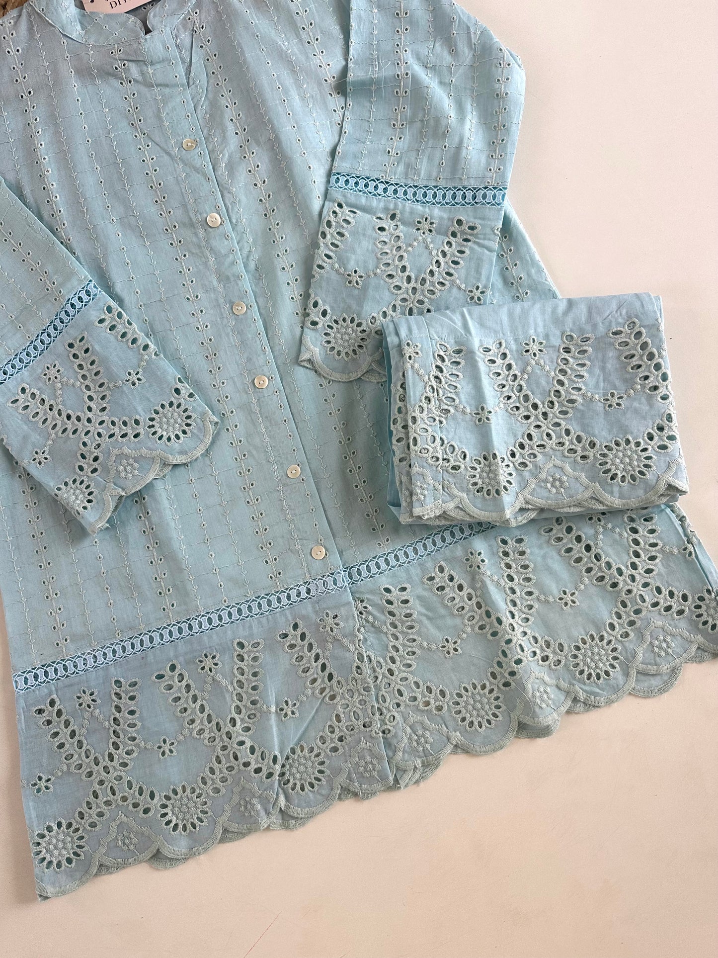 K477 - Mul cotton cut work embroidered coord set
