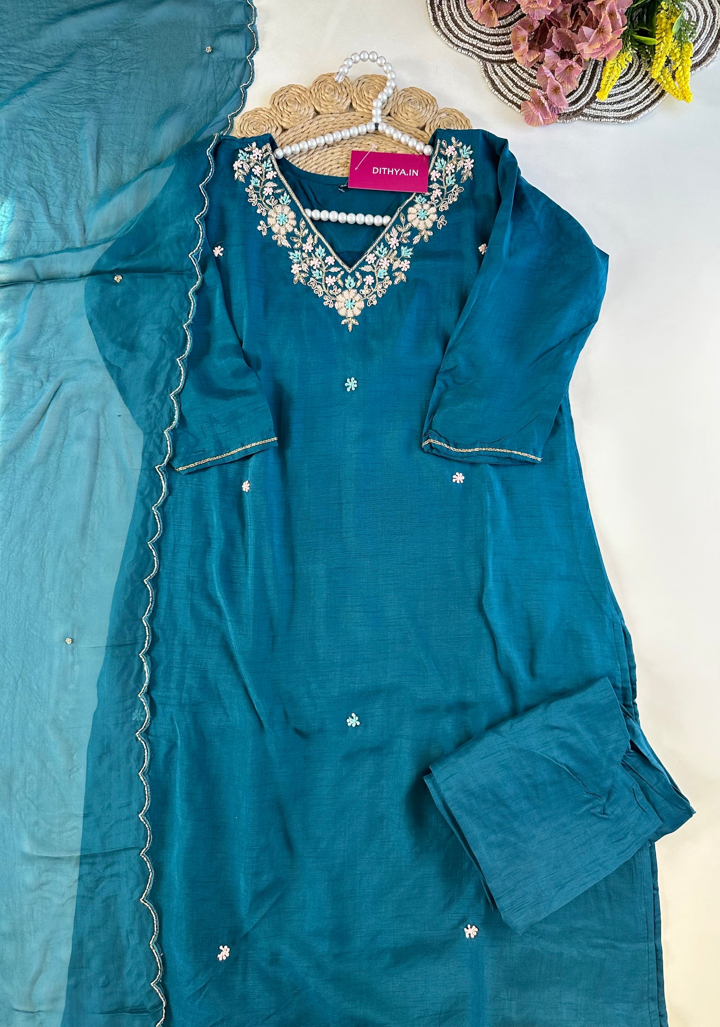 D006 -Dola silk straight kurti with pants and dupatta