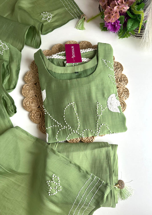 K214 - Mul Chanderi appliqué knot work Aline Kurti with pants and dupatta