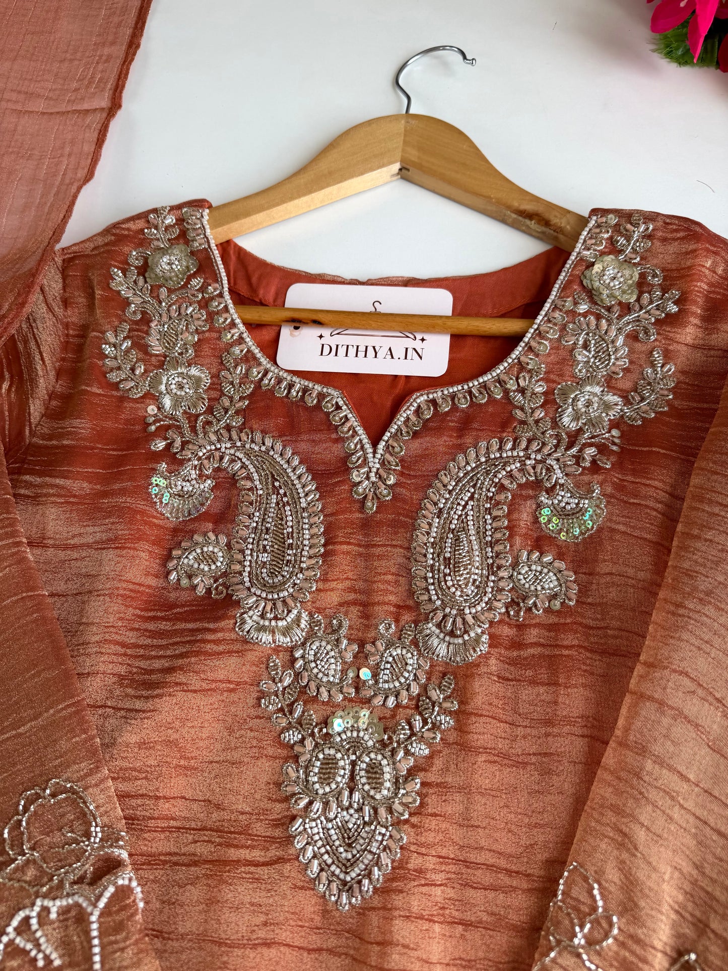 K047 - Crushed tissue handwork short Kurti with divider pants and dupatta