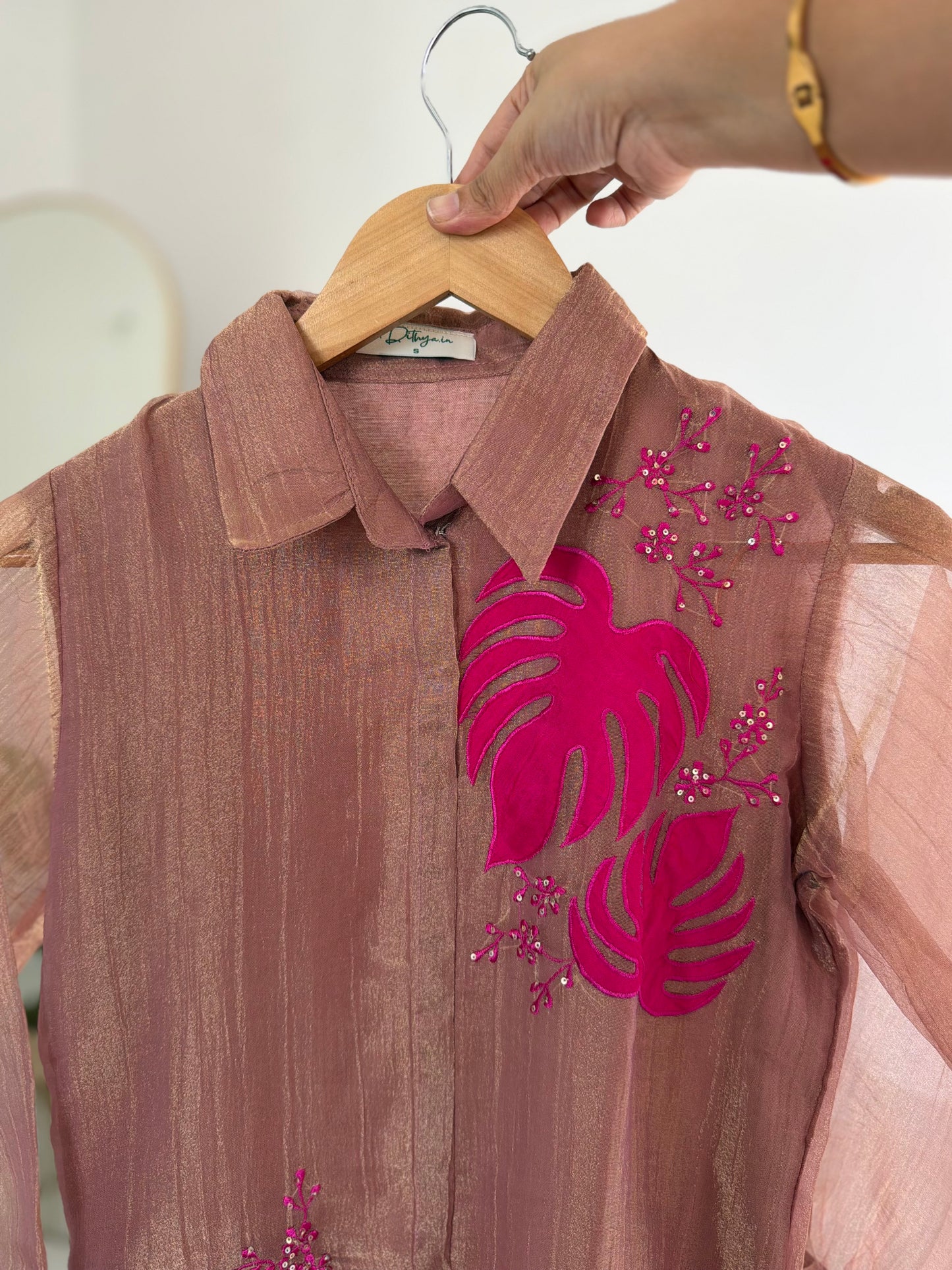 K565 - Tissue silk appliqué coord set in 2 colours