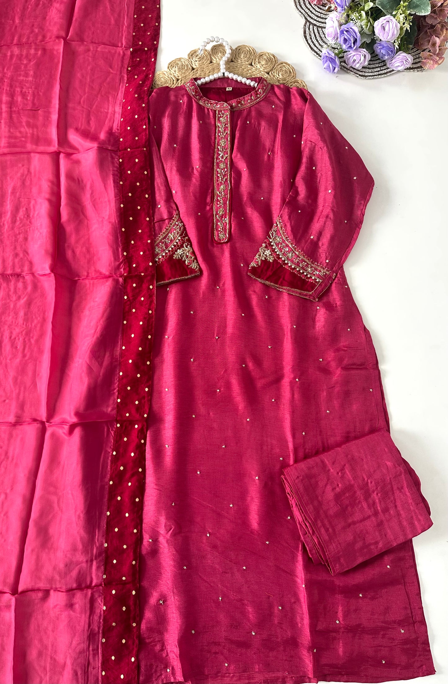 D048 -Russian silk straight kurti with pants and dupatta