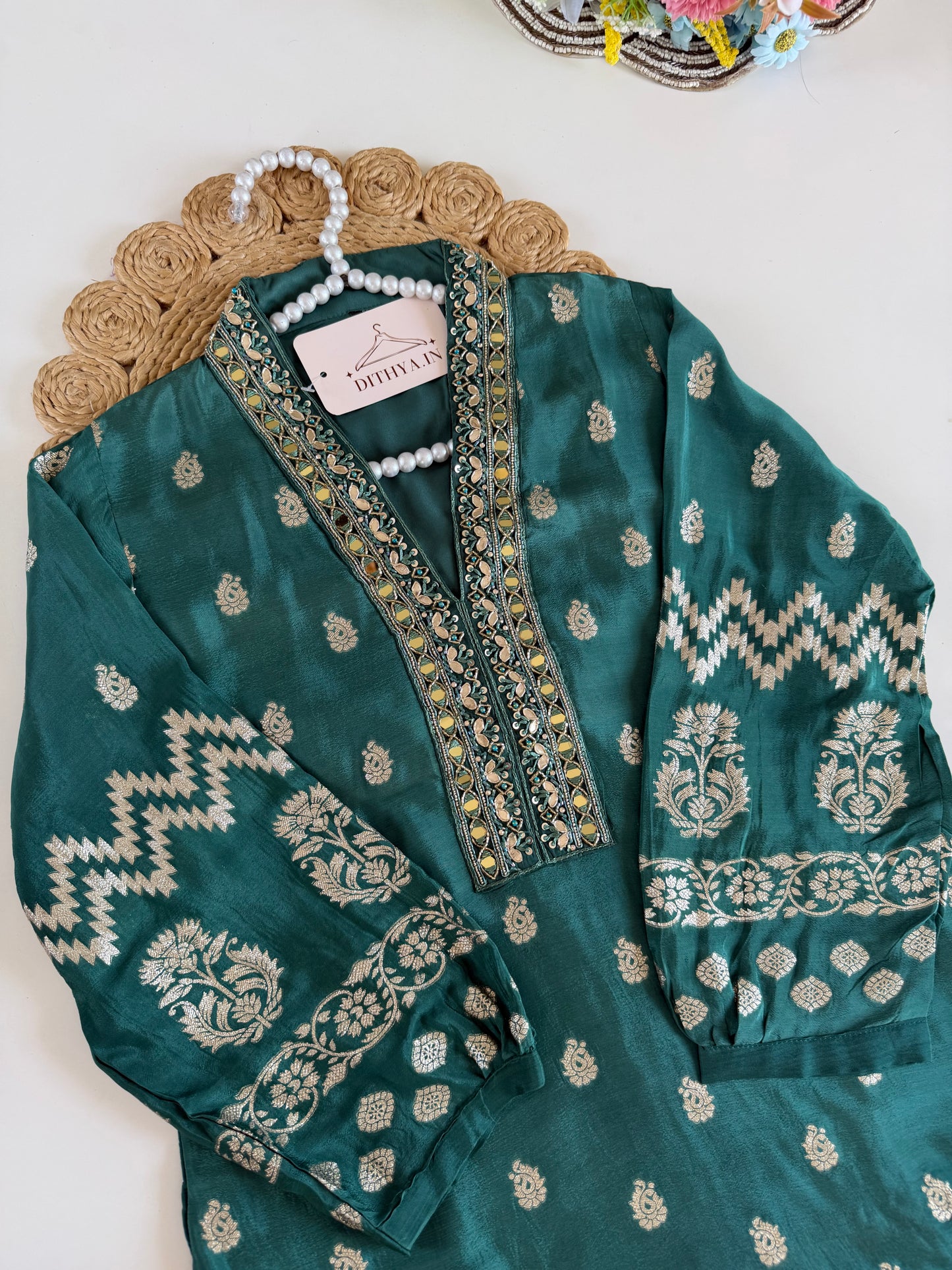 K176 - Russian silk handwork coord set