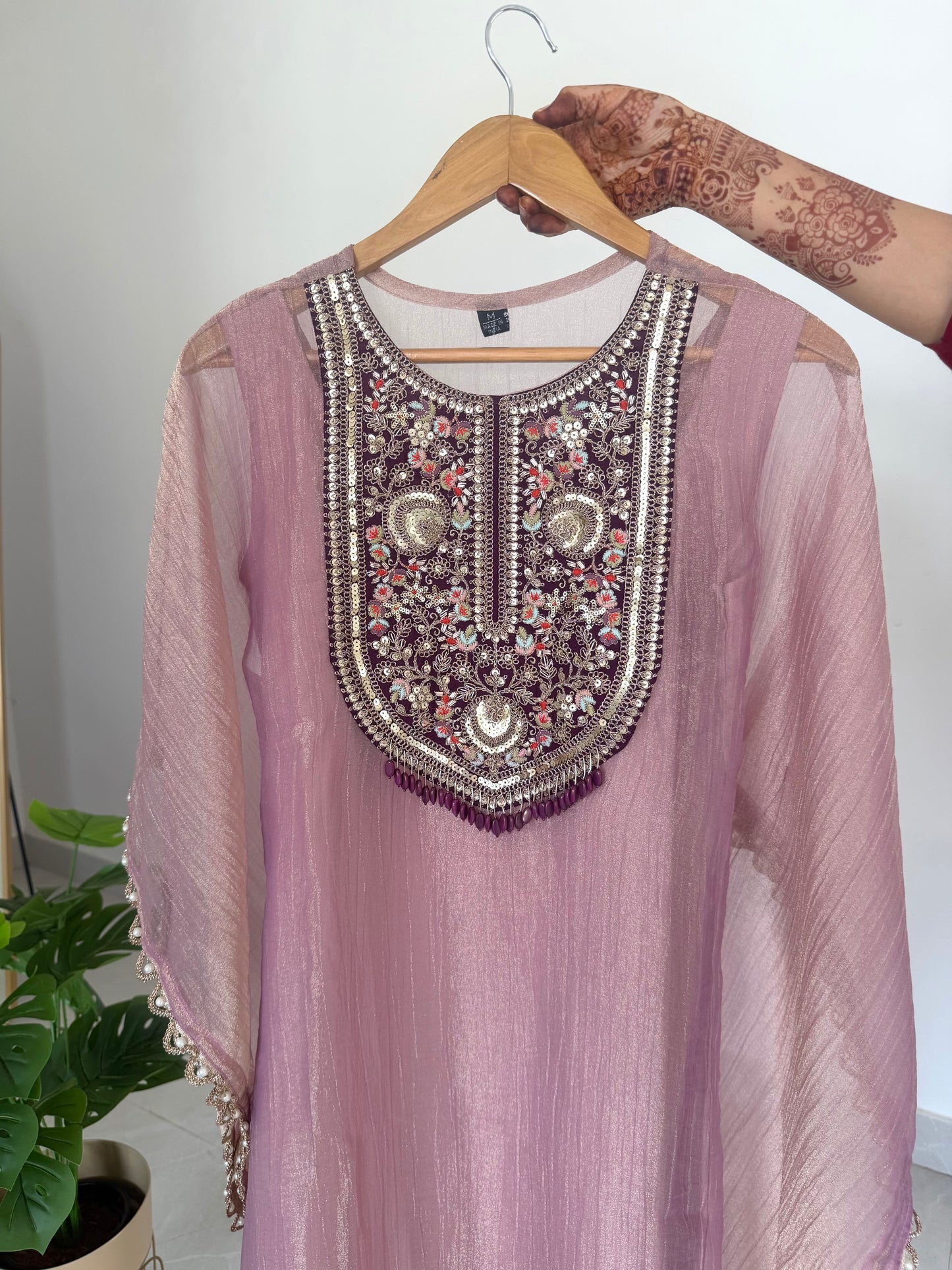 K583 - Crush tissue silk handwork kaftan with pants