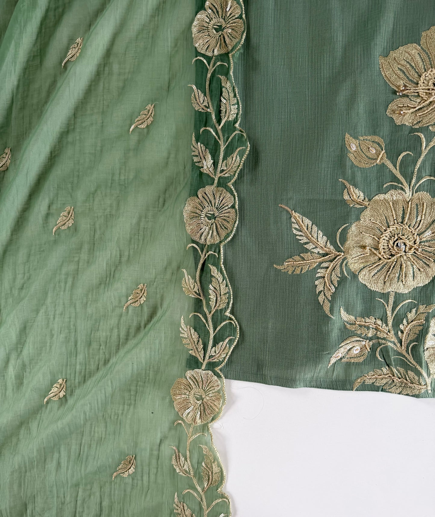 K542 - Muslin doriya embroidered straight Kurti with pants and dupatta