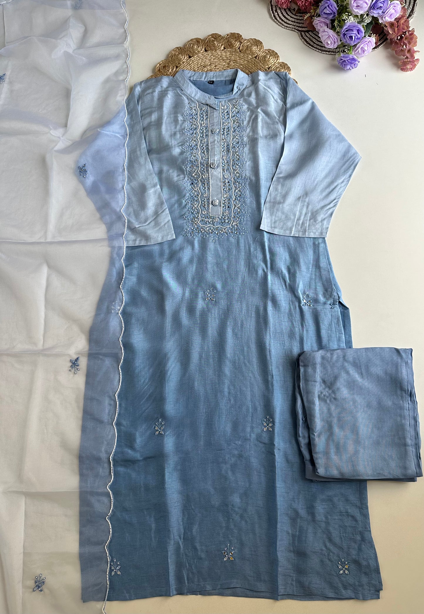 D060 - Dola silk straight kurti with pants and dupatta