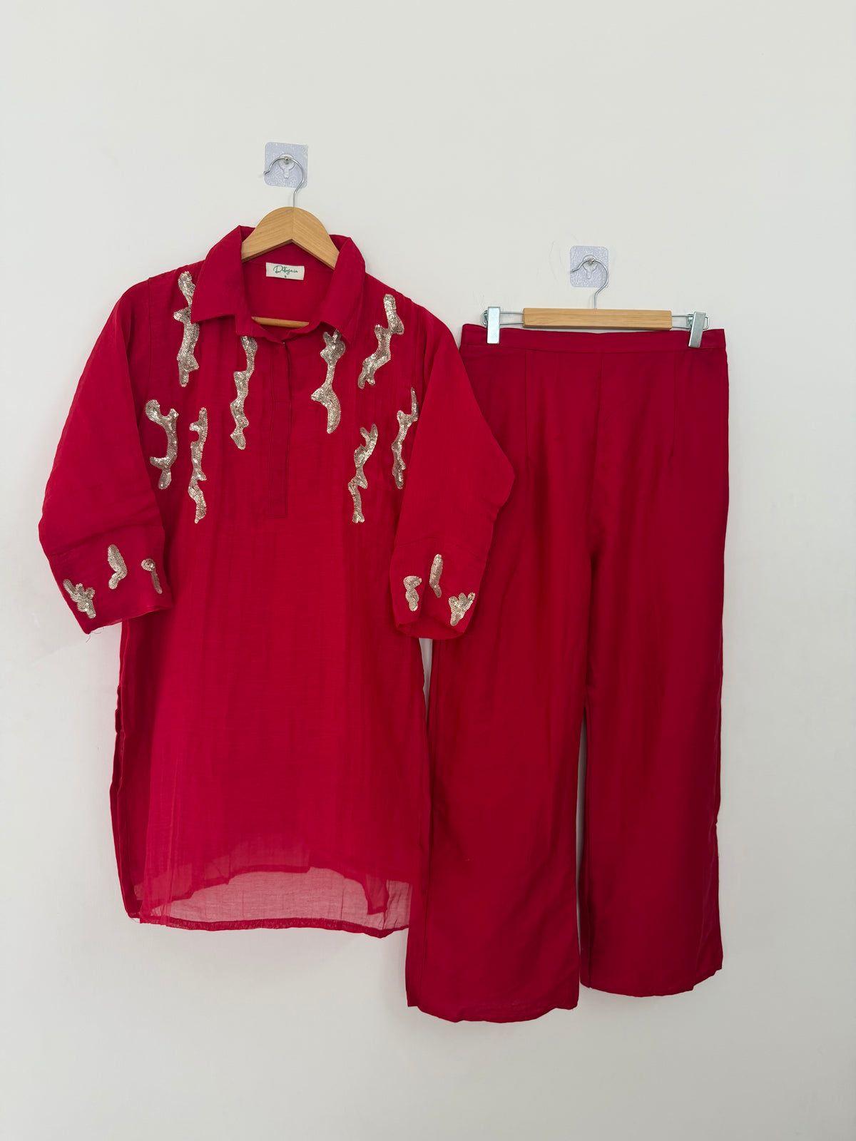 K135 - Mul chanderi handwork coord set