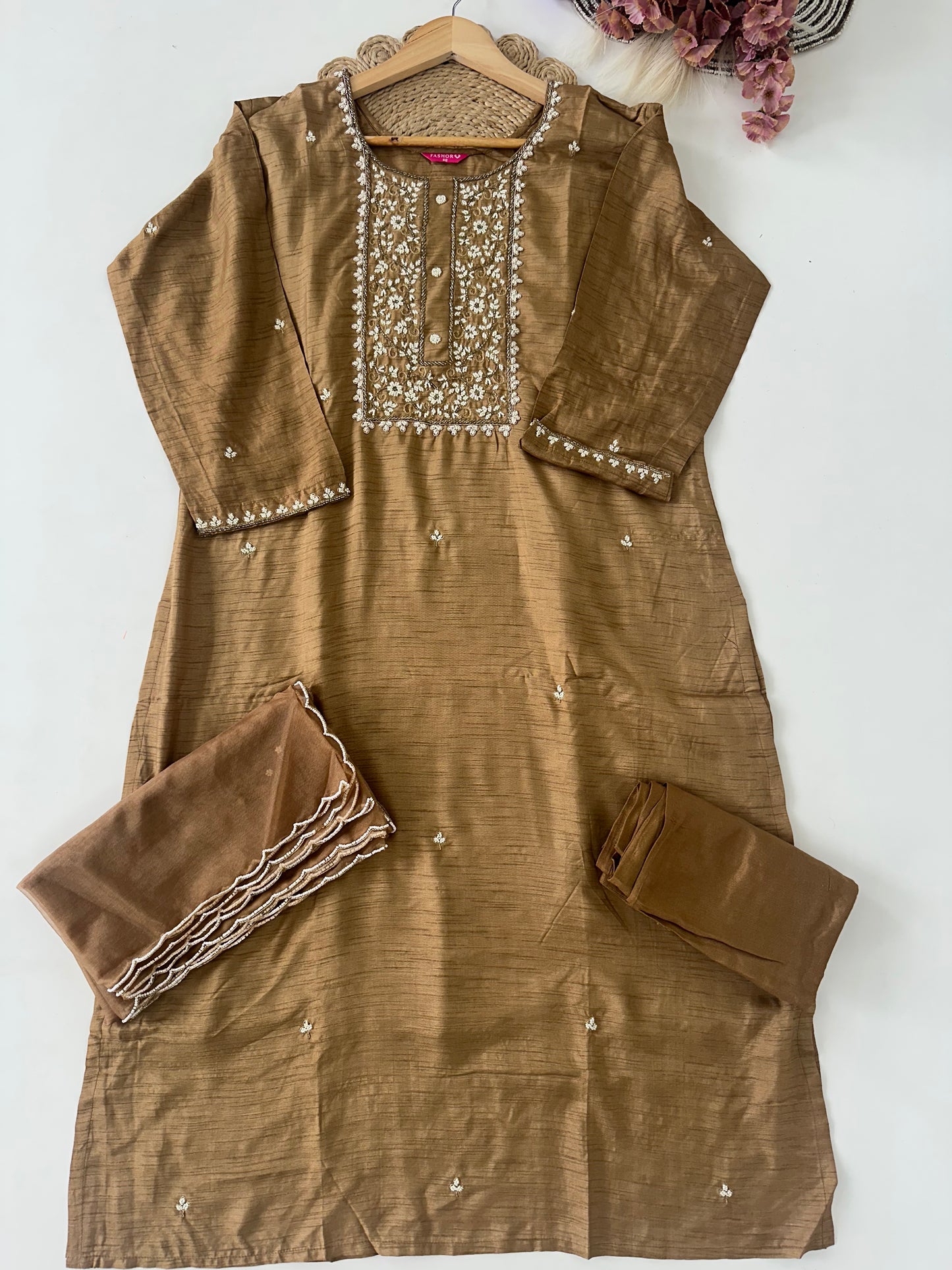 D225 - Dola silk straight kurti with pants and dupatta