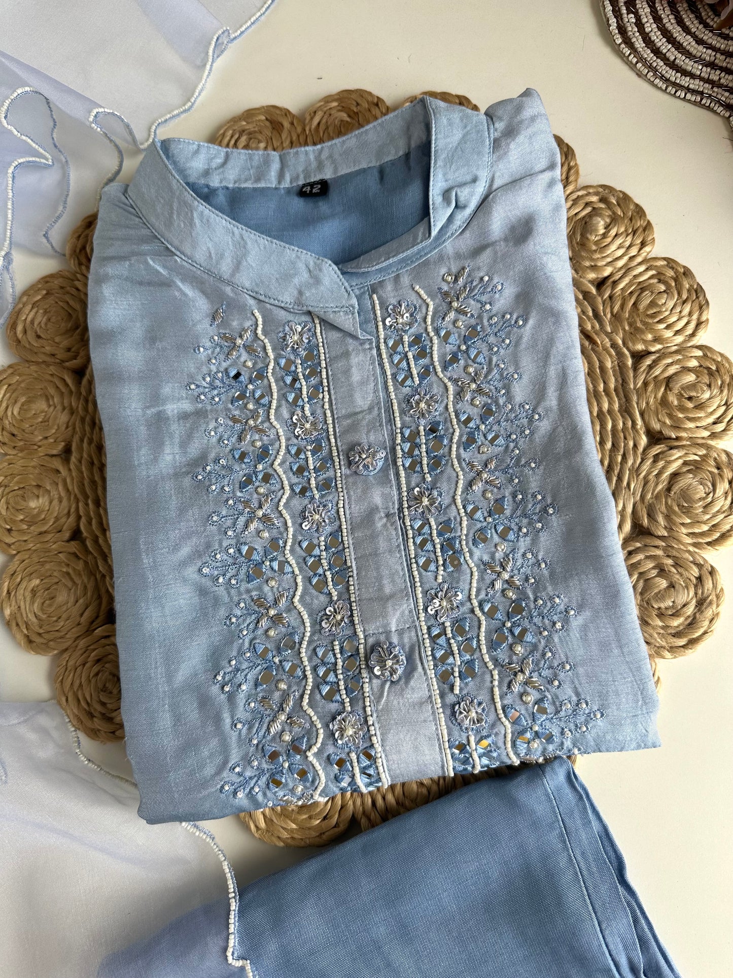 D060 - Dola silk straight kurti with pants and dupatta