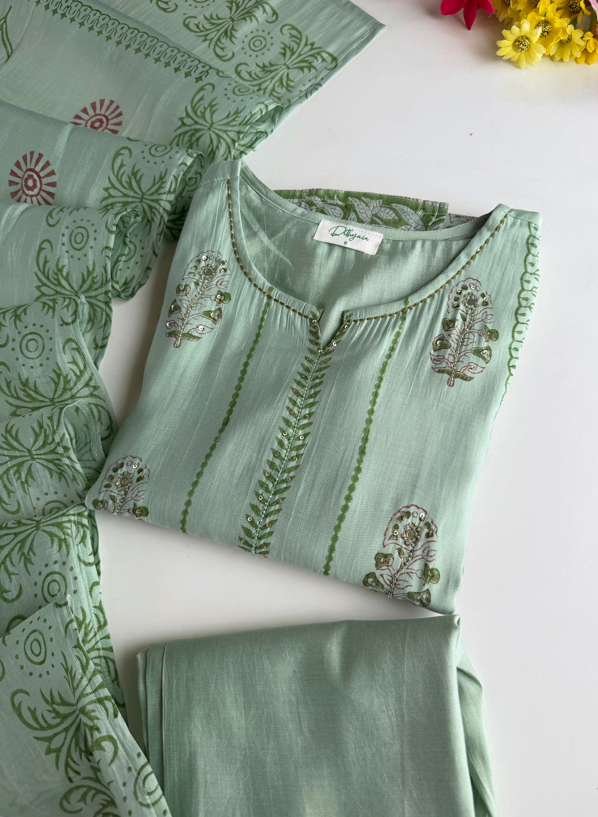 K013 - Surat Mul chanderi handblock straight Kurti with pants and dupatta