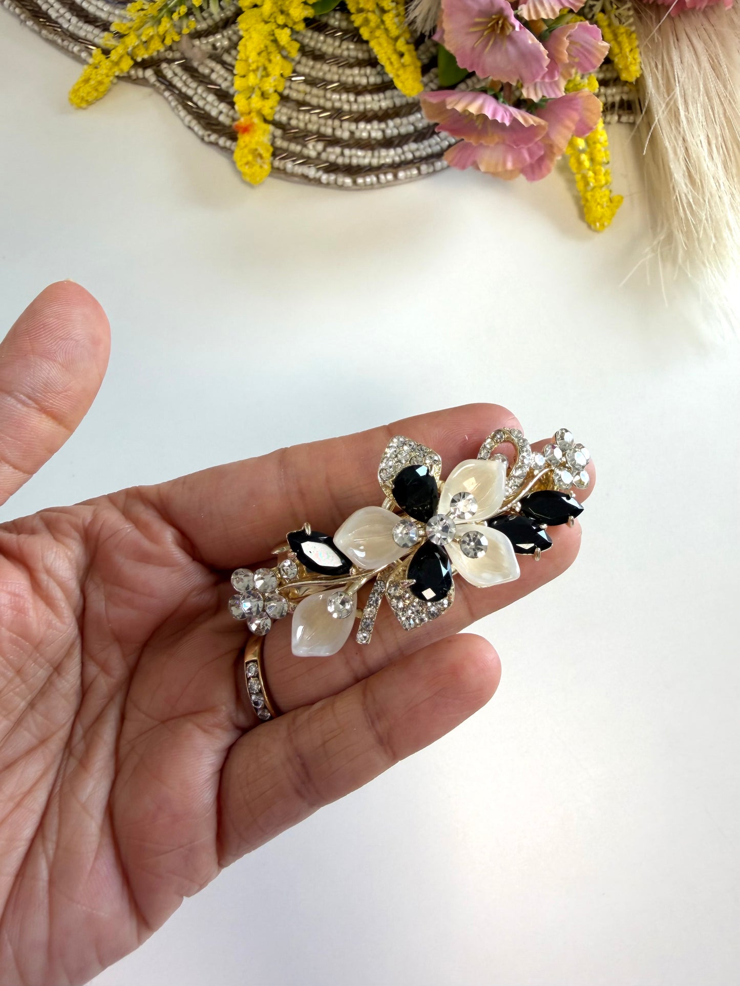 A050 - Designer hair buckle