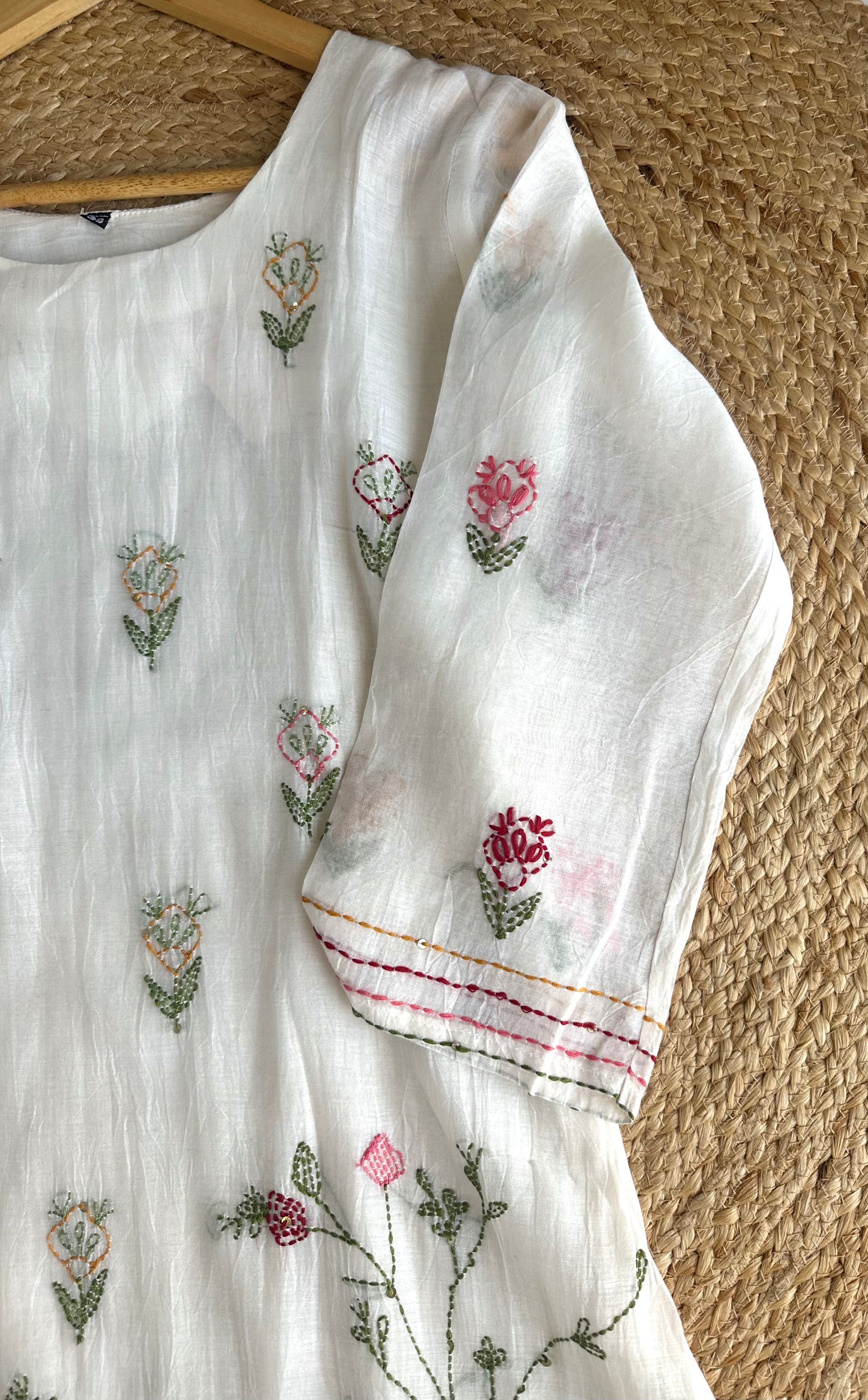 K463 - Mul Chanderi embroidered Aline Kurti with pants and dupatta