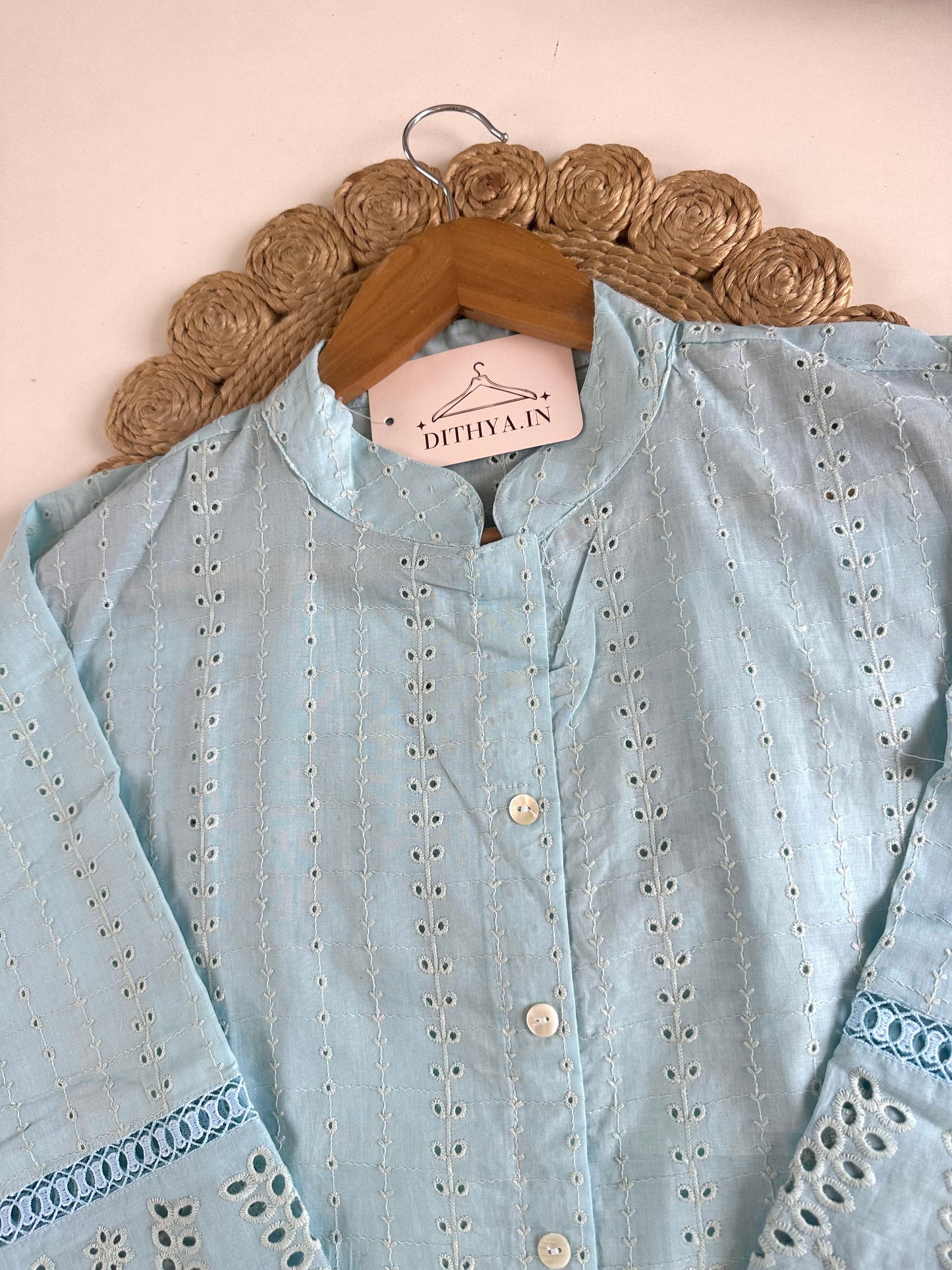 K477 - Mul cotton cut work embroidered coord set