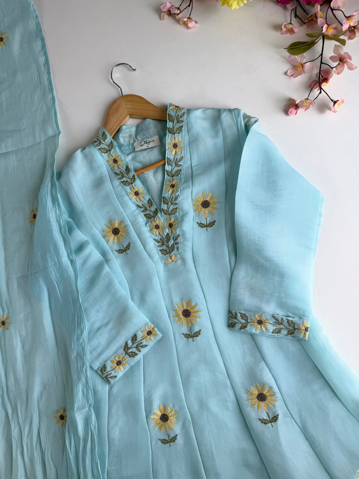 K271 - Surat Mul chanderi floral embroidered Anarkali with pants and dupatta