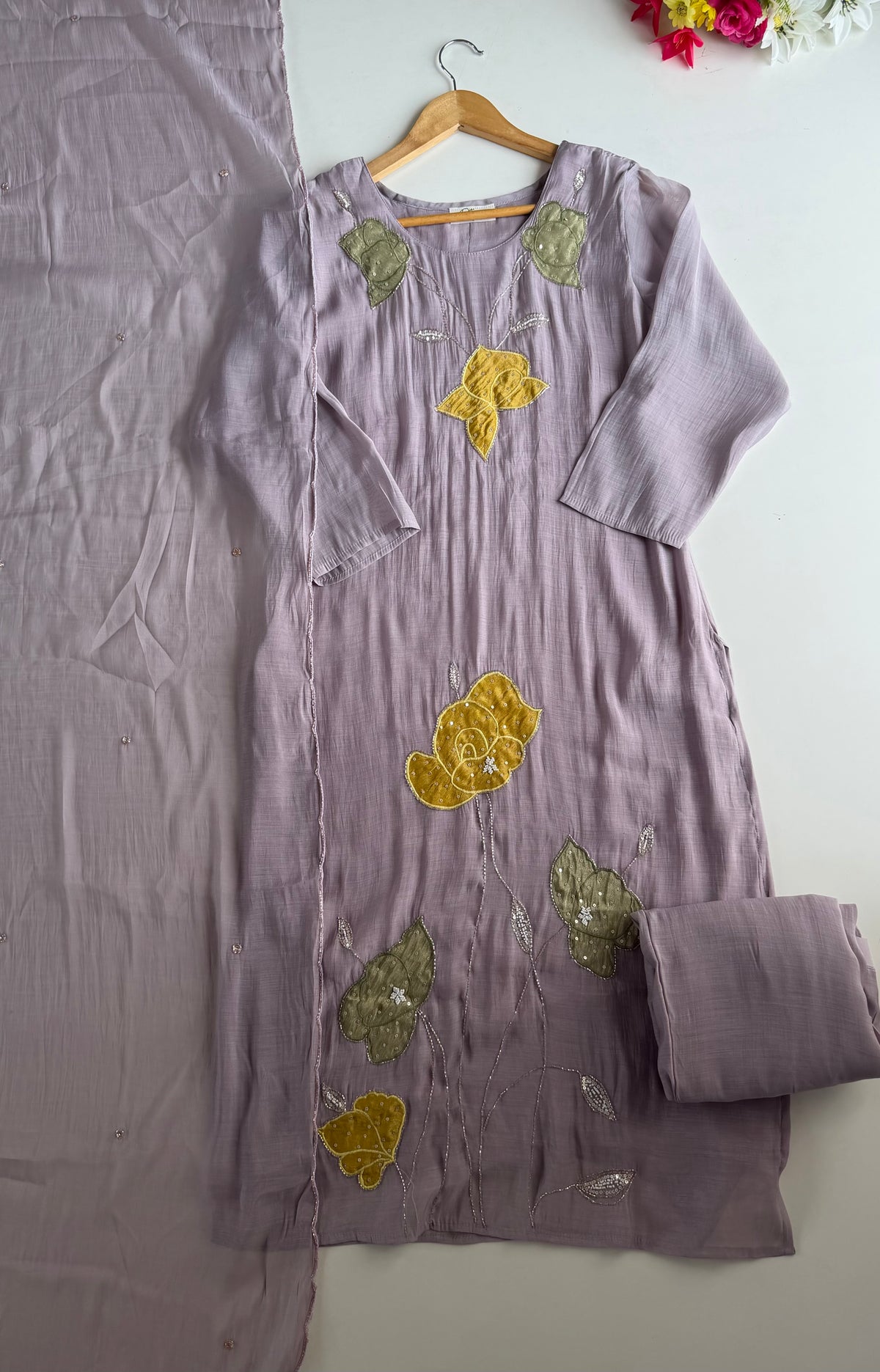 K131 - Surat mul chanderi appliqué handwork straight Kurti with pants and dupatta