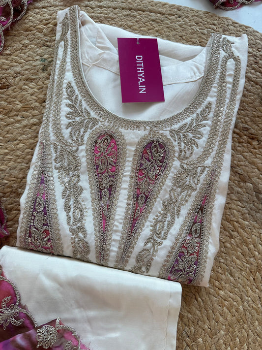 D109 - Dola silk straight kurti with pants and dupatta