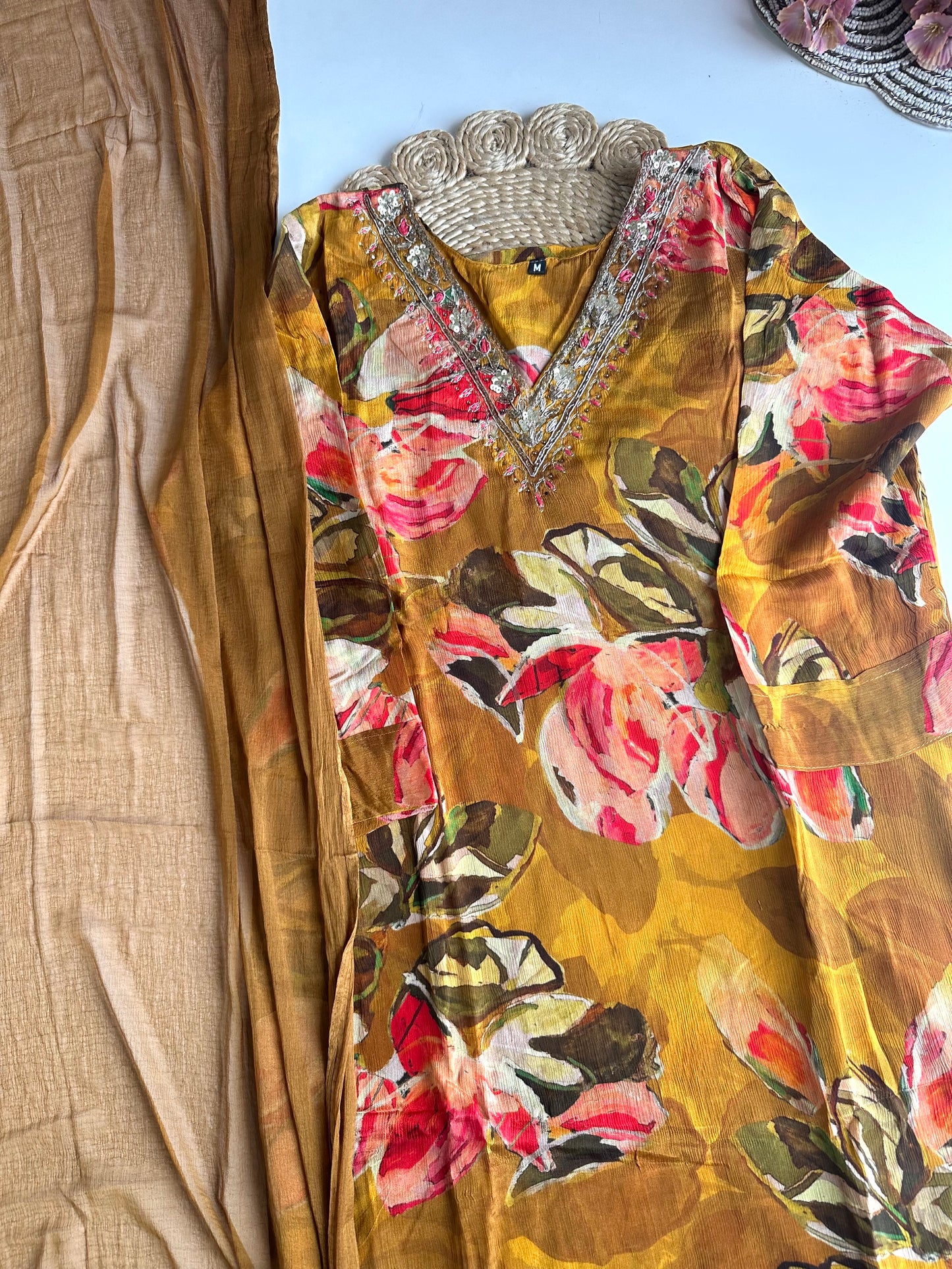 D433 - Chinnon straight kurti with pants and dupatta