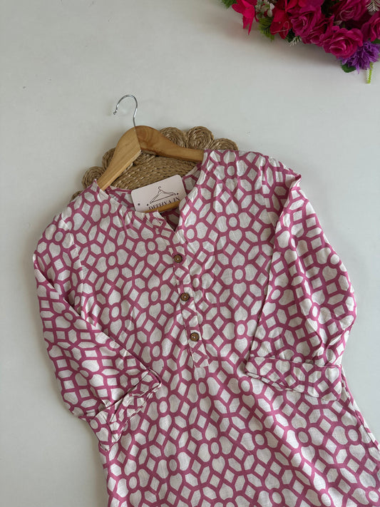 D584-Cotton  straight Kurti