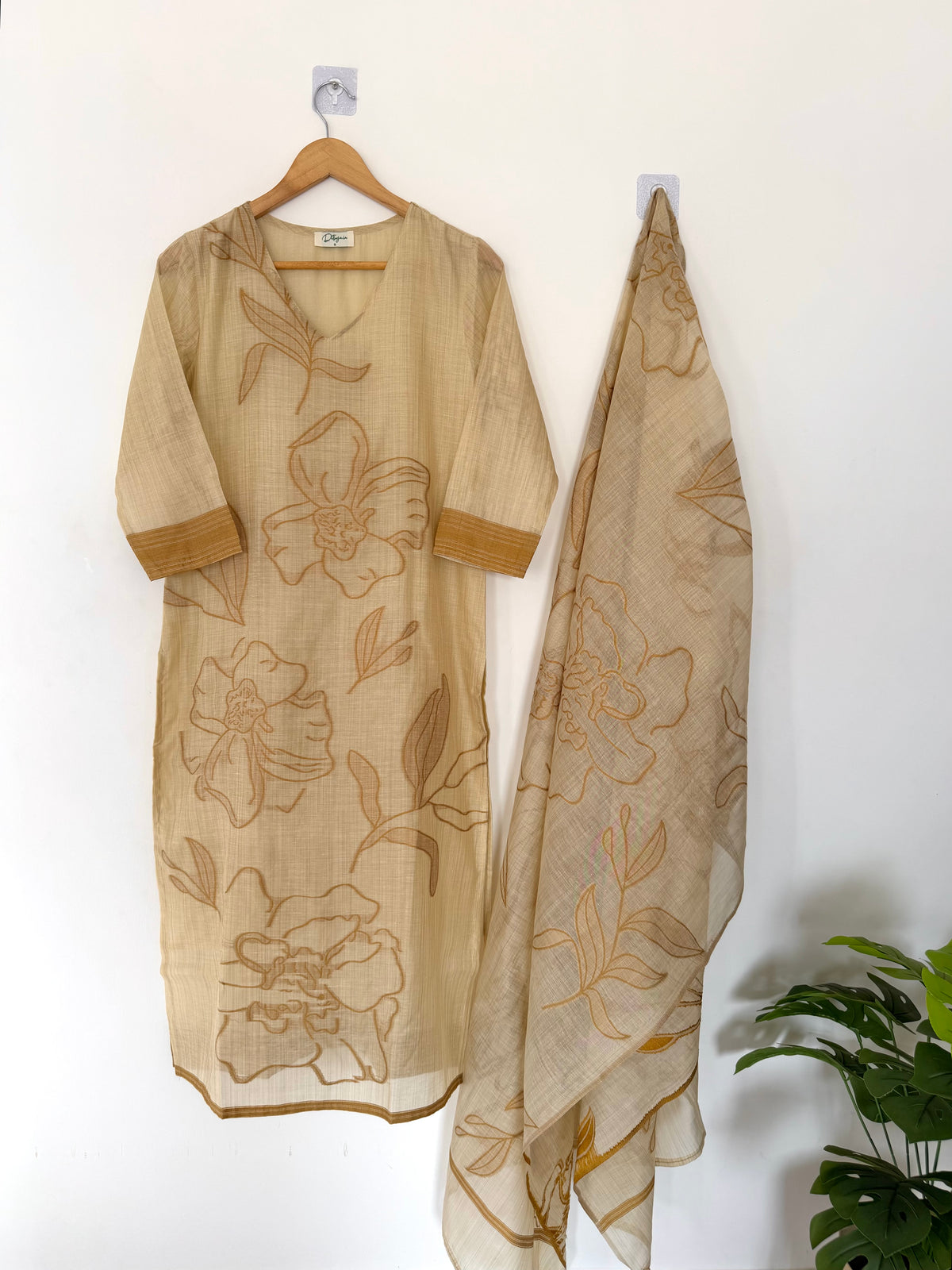 K172 - Chanderi silk embroidered straight Kurti with pants and dupatta