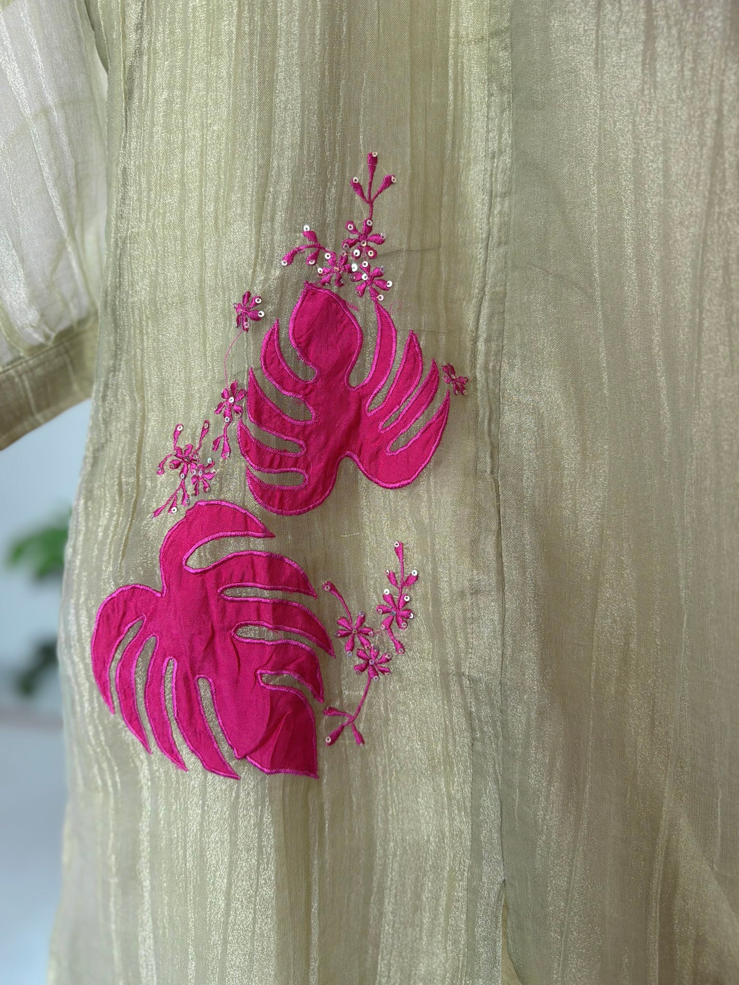 K565 - Tissue silk appliqué coord set in 2 colours