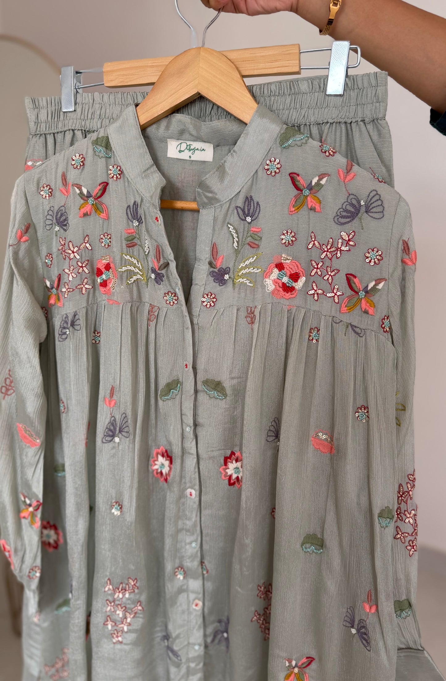 K085 - Pure Chinnon handwork floral coord set in 2 colours