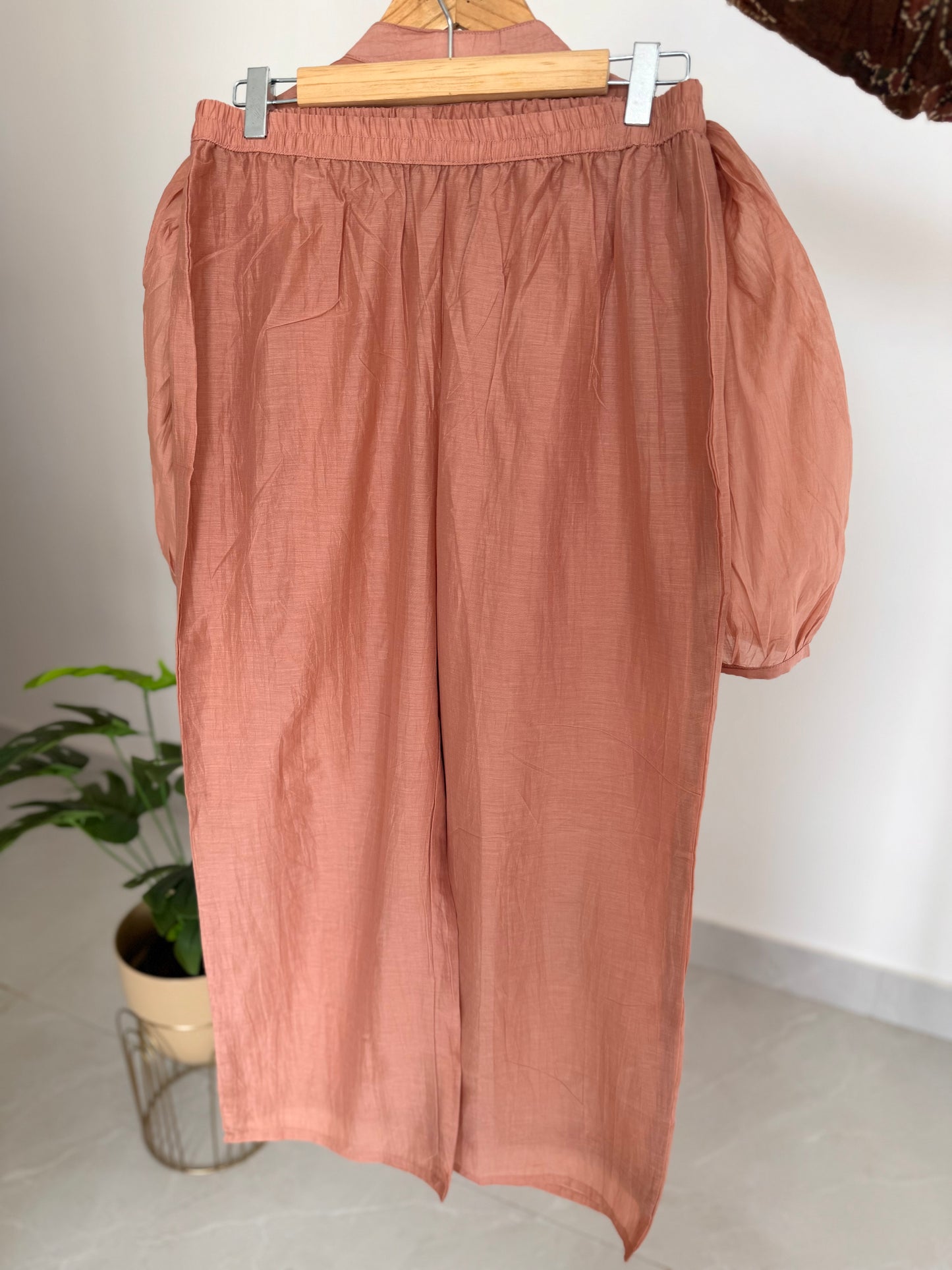 K555 - Mul chanderi embroidered coord set