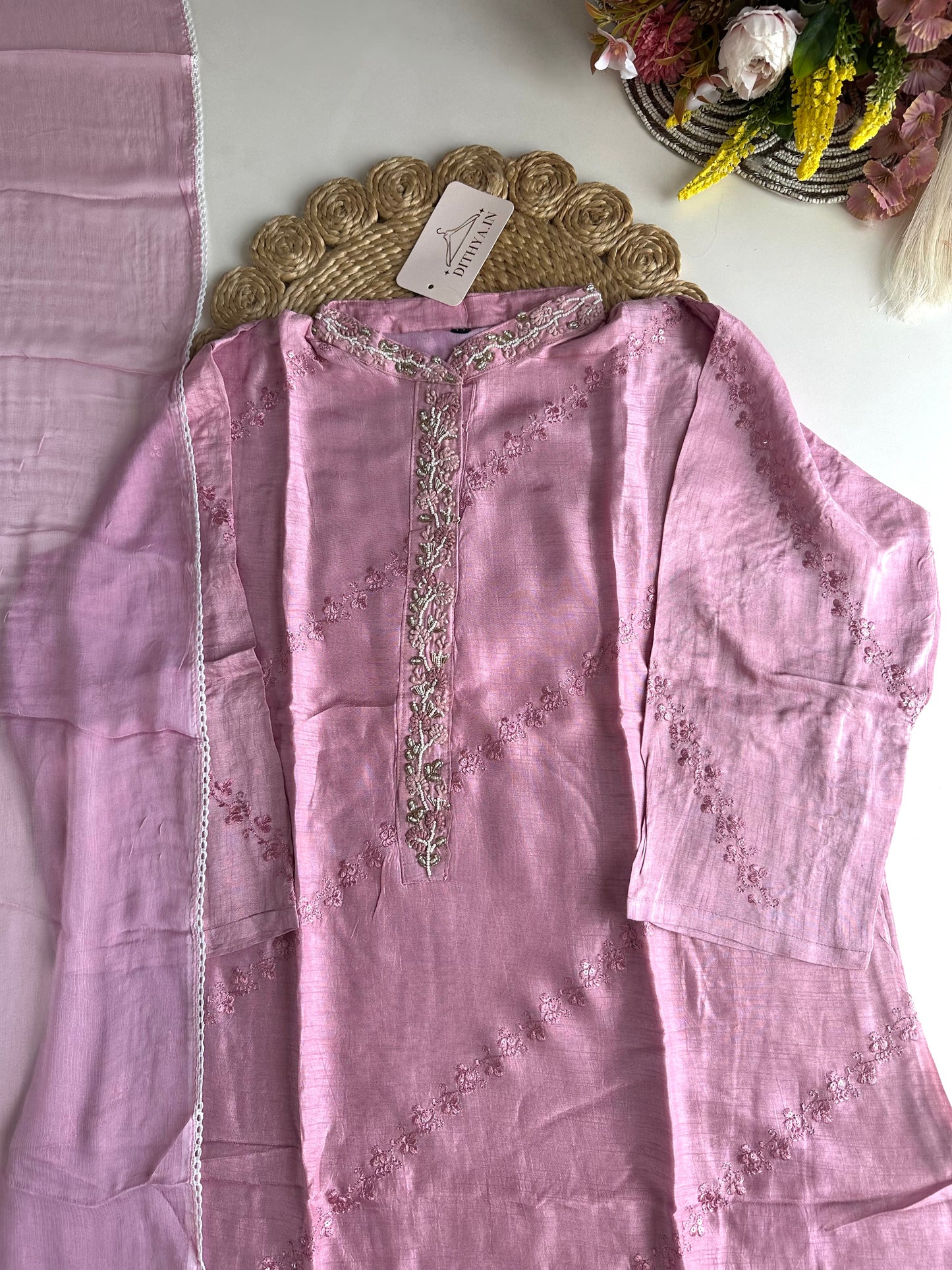 D439 - Dola silk straight kurti and dupatta