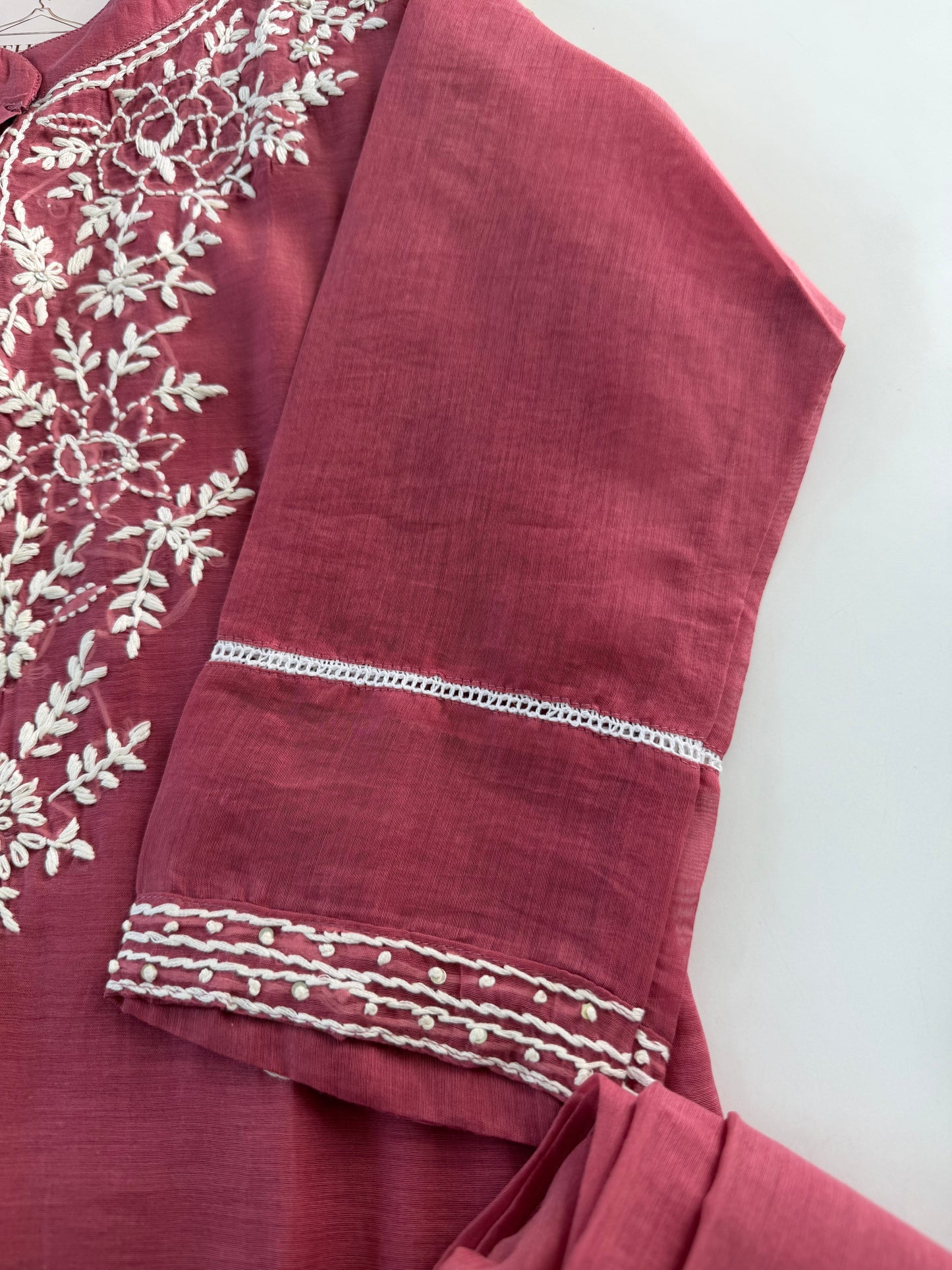 K512 - Mul chanderi embroidered coord set