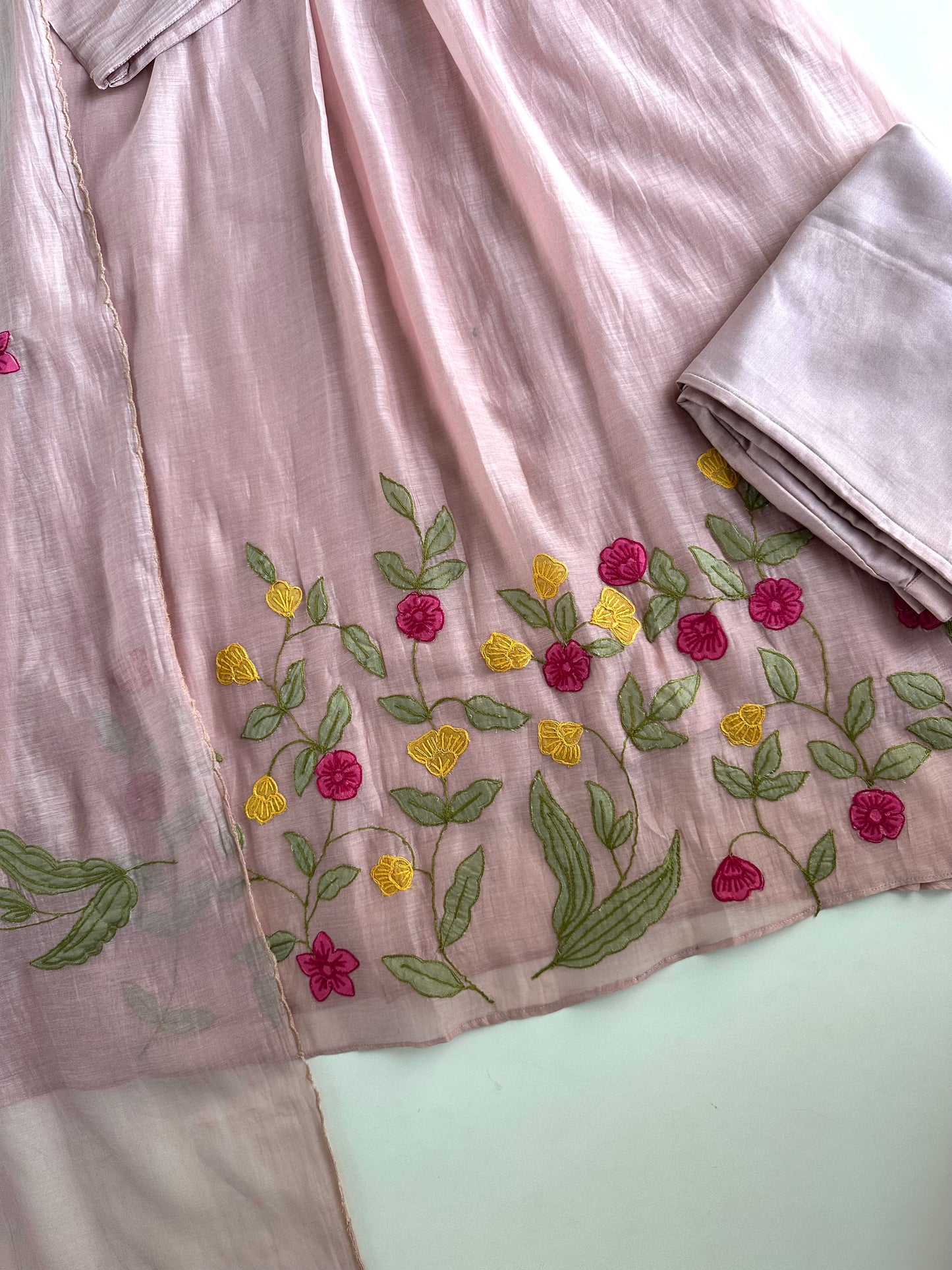 K106 - Mul Chanderi Appliqué work Aline Kurti with pants and dupatta