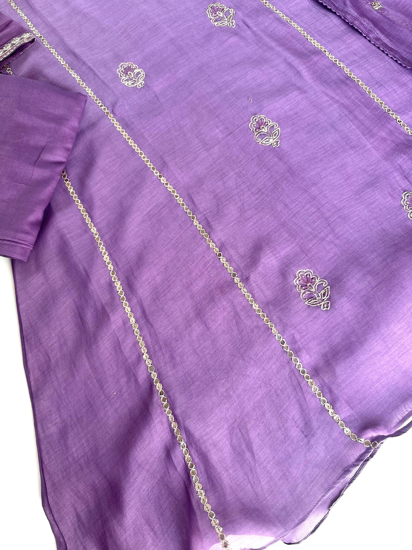 K022 - Mul Chanderi Zardosi work Aline Kurti with pants and dupatta .