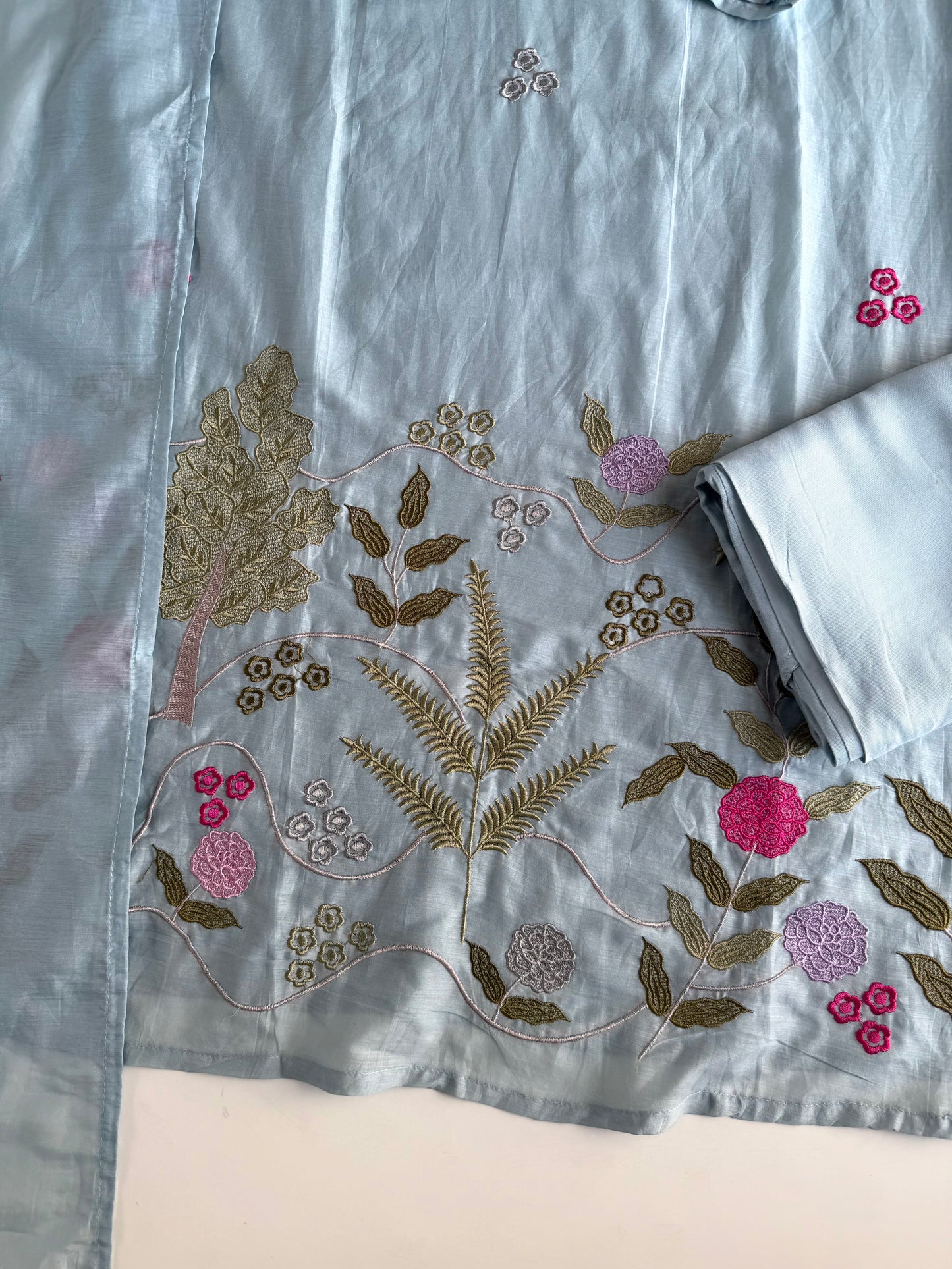 K090 - Mul chanderi appliqué work Anarkali with pants and dupatta