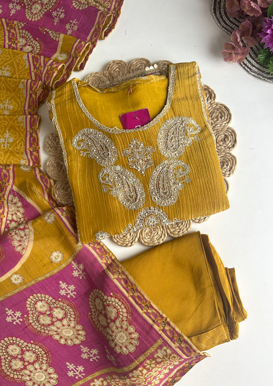 K004 - Crushed tissue handwork Aline Kurti with pants and dupatta